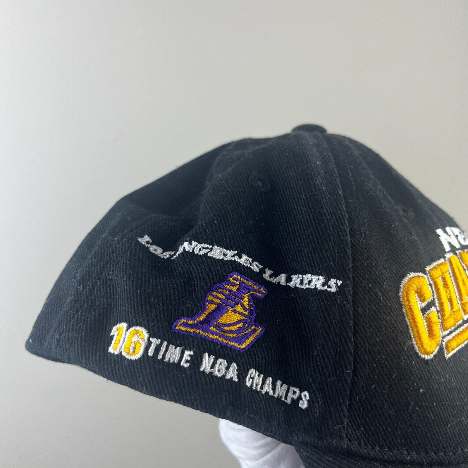 Adidas × Vintage Vintage Adidas NBA Los Angeles Lakers Strap Back Hat 16 time Size ONE SIZE - 3 Thumbnail