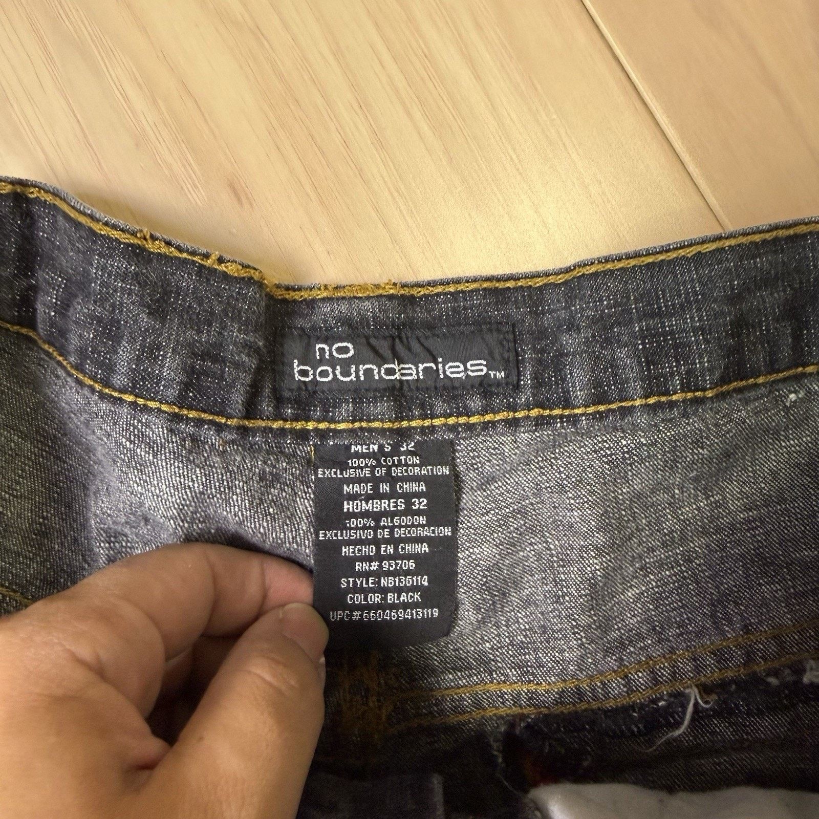 Other Vintage No Boundaries Shorts 31 Black Y2K Baggy Cargo Denim Size US 31 - 5 Thumbnail