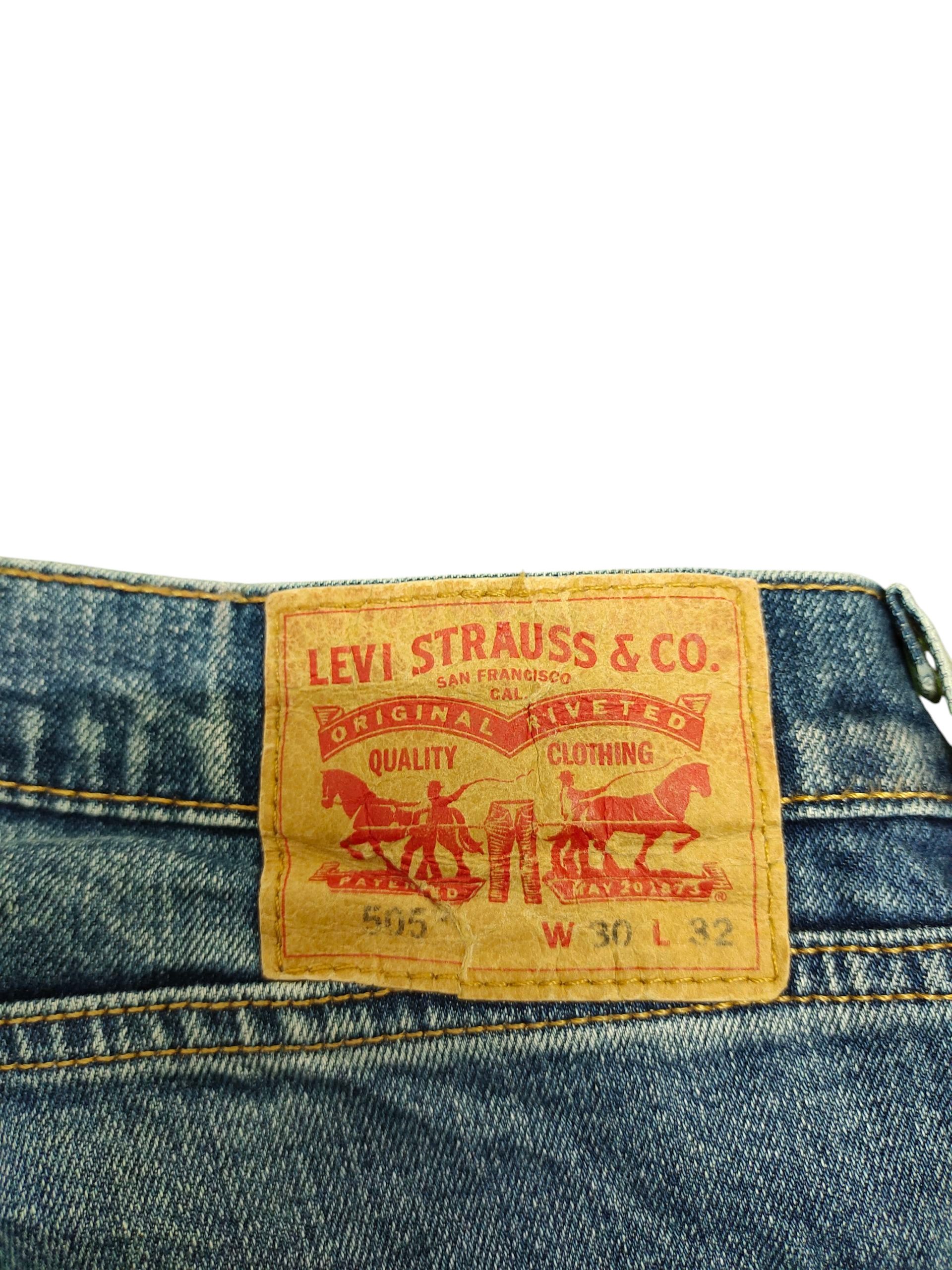 Levi's Vintage Clothing Vintage Levis 505 Clawmark Distress Faded Denim Jeans Size US 30 / EU 46 - 10 Thumbnail