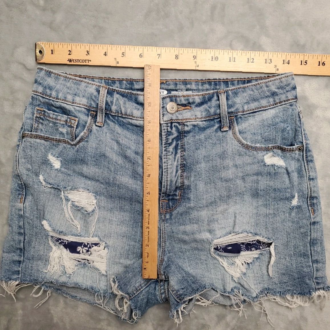 Old Navy Hollister Shorts Womens 25 Denim Micro Mini Low Rise Rolled Cuff Distressed Y2K - 6 Blue 5-Pocket Design Womens Jeans Shorts Size 28" / US 6 / IT 42 - 6 Thumbnail