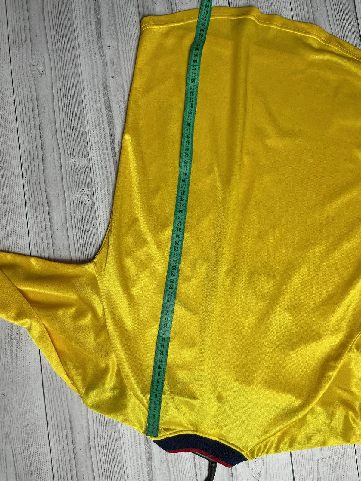 Vintage Vintage Nike Arsenal long sleeve yellow soccer jersey Xs/S Size US XS / EU 42 / 0 - 14 Thumbnail