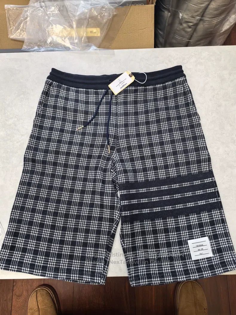 Thom Browne Thom Browne size 4 Checked shorts Size US 30 / EU 46 - 1 Thumbnail