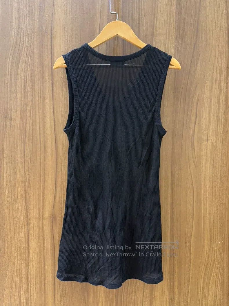 Chanel Chanel White large pocket black V-neck sleeveless skirt Size XXS / US 00 / IT 34 - 2 Thumbnail