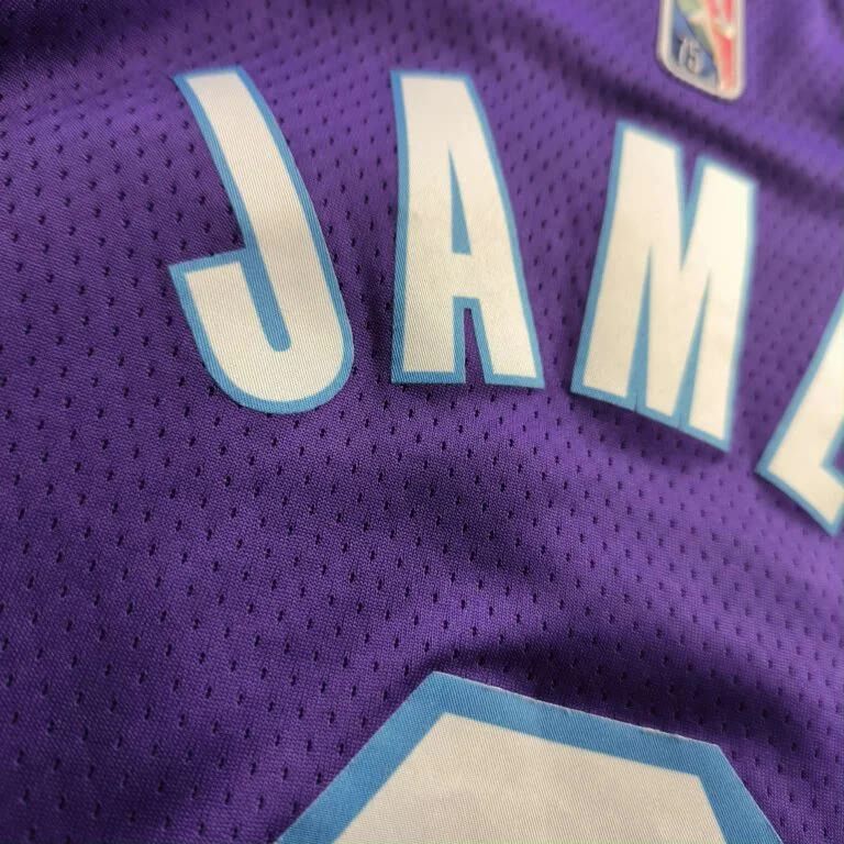 Nike Los Angeles Lakers LeBron James City Edition NBA jersey L Size US L / EU 52-54 / 3 - 10 Thumbnail