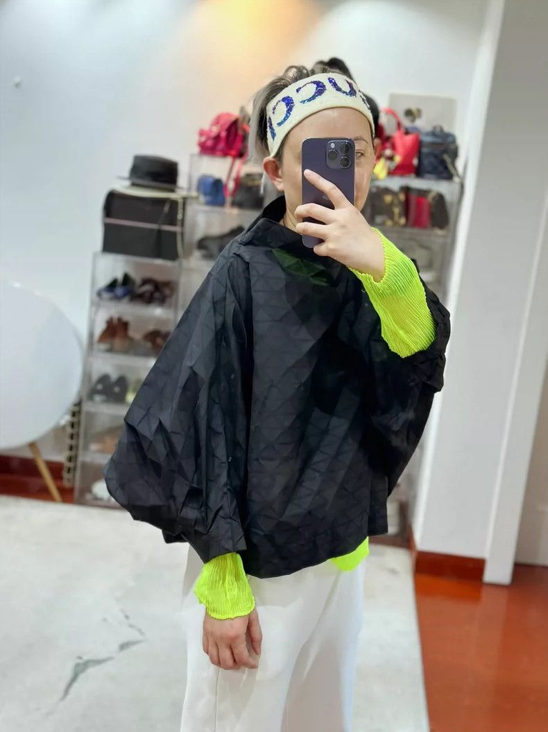 Issey Miyake Issey Miyake size:2 Black bat-sleeve silhouette top Size S / US 4 / IT 40 - 7 Thumbnail
