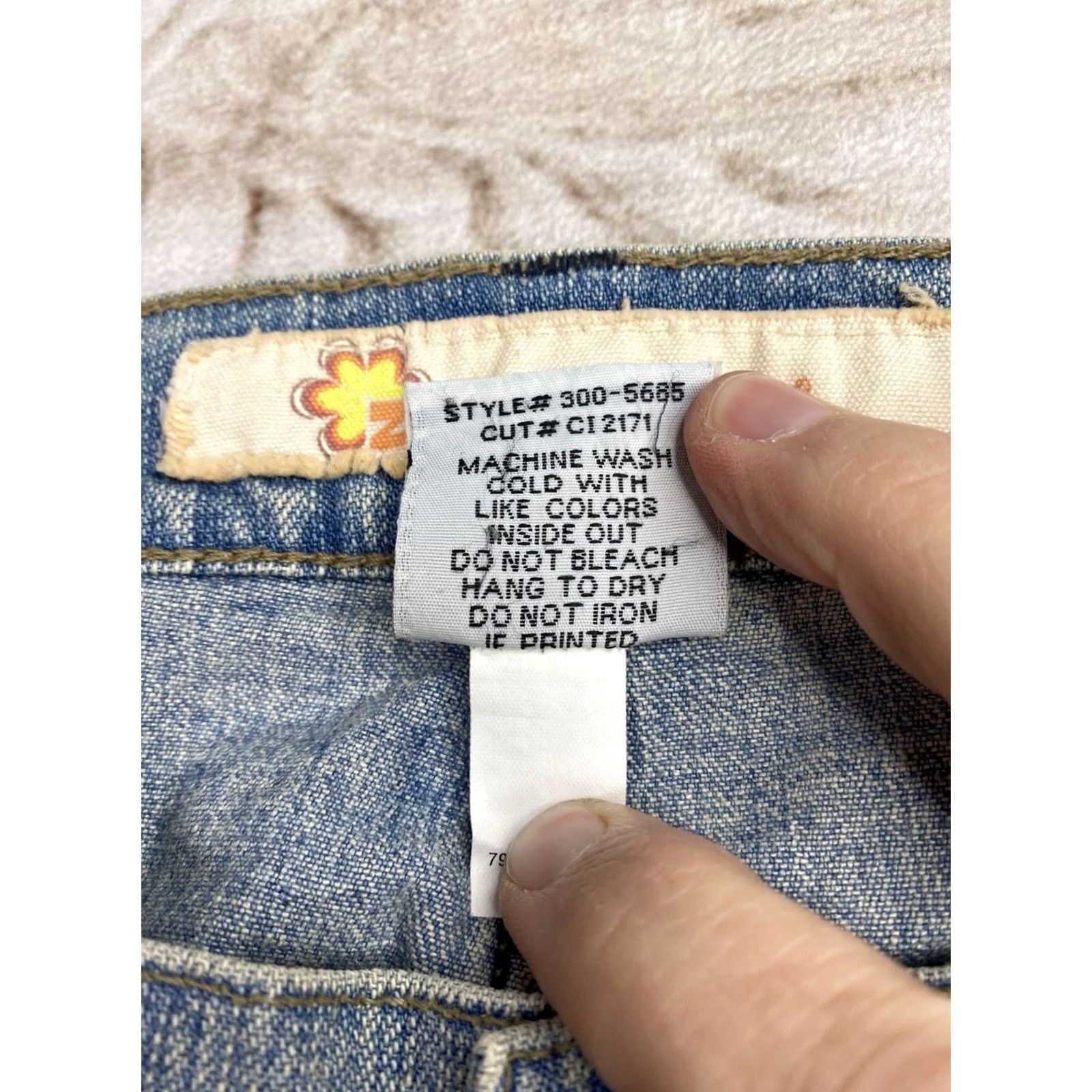 Vintage VINTAGE Z. Cavaricci Jeans Jr Sz 9 Light Wash Floral Embroidered Low Rise Bohemian 90s Hippie Whimsigoth Jeans Womens Size 30" / US 8 / IT 44 - 7 Thumbnail