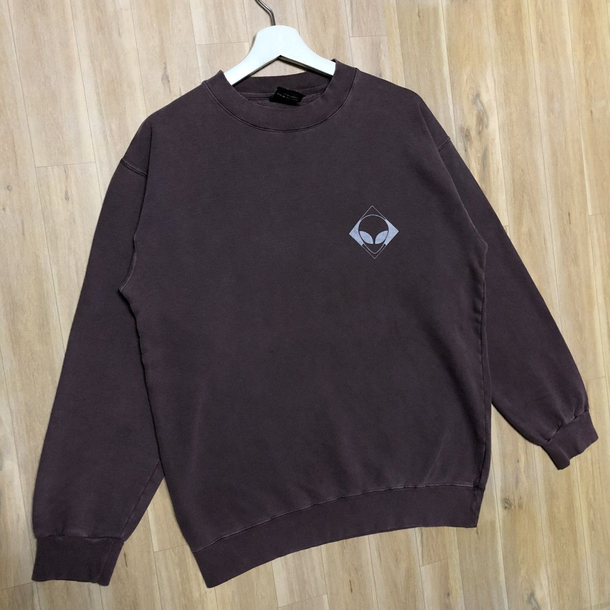 Vintage Vintage Beschwa Alien Sweatshirt Size US M / EU 48-50 / 2 - 5 Thumbnail