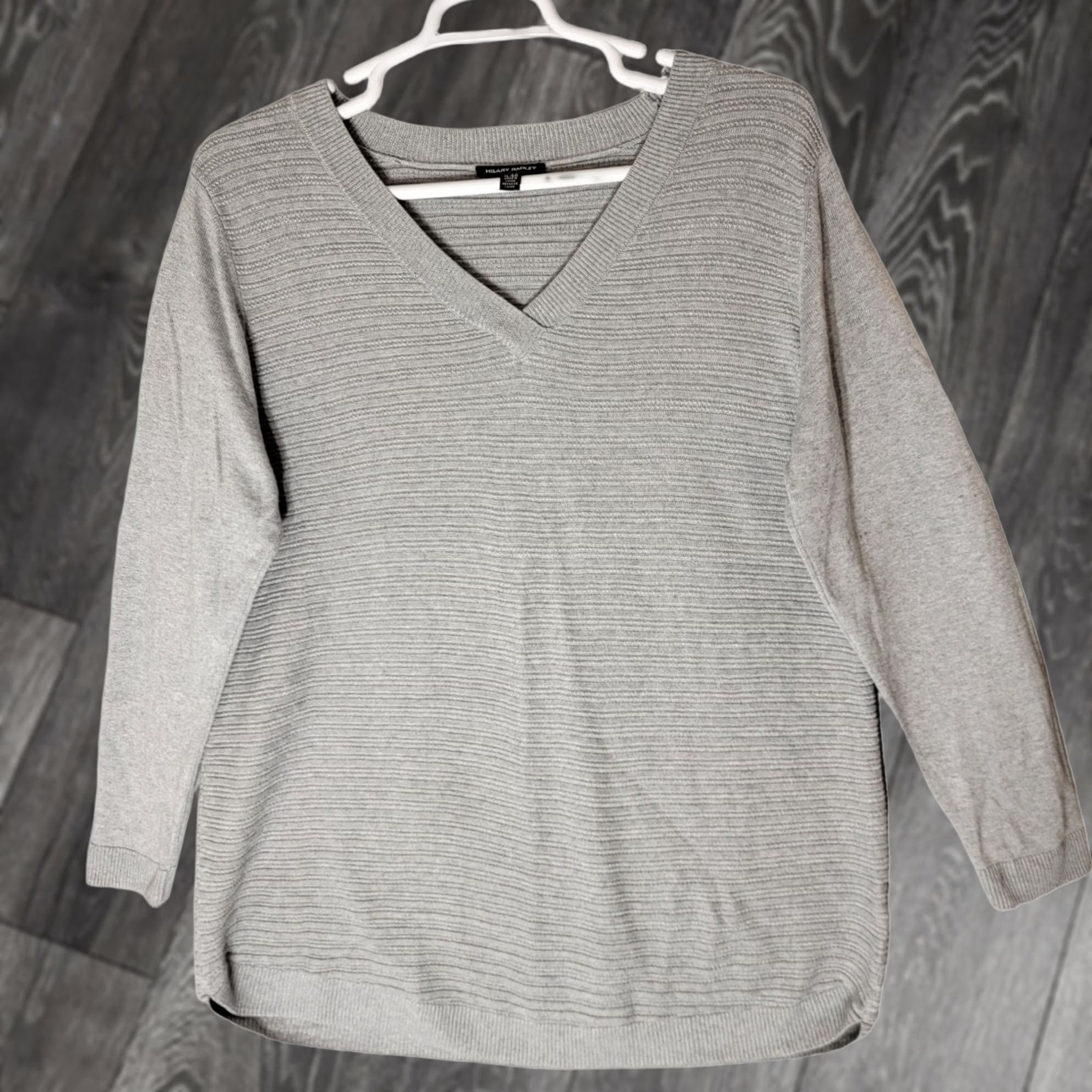 Vintage Hilary Radley Sweater Womens XL Viscose Knit Ribbed Vneck Casual Gray Tunic Size XL / US 12-14 / IT 48-50 - 1 Thumbnail