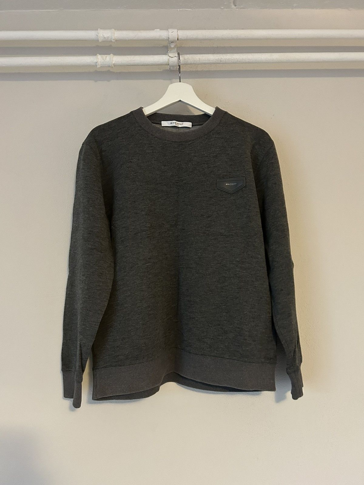 Givenchy Grey Leather Logo Badge Viscose Sweatshirt Size US S / EU 44-46 / 1 - 1 Thumbnail