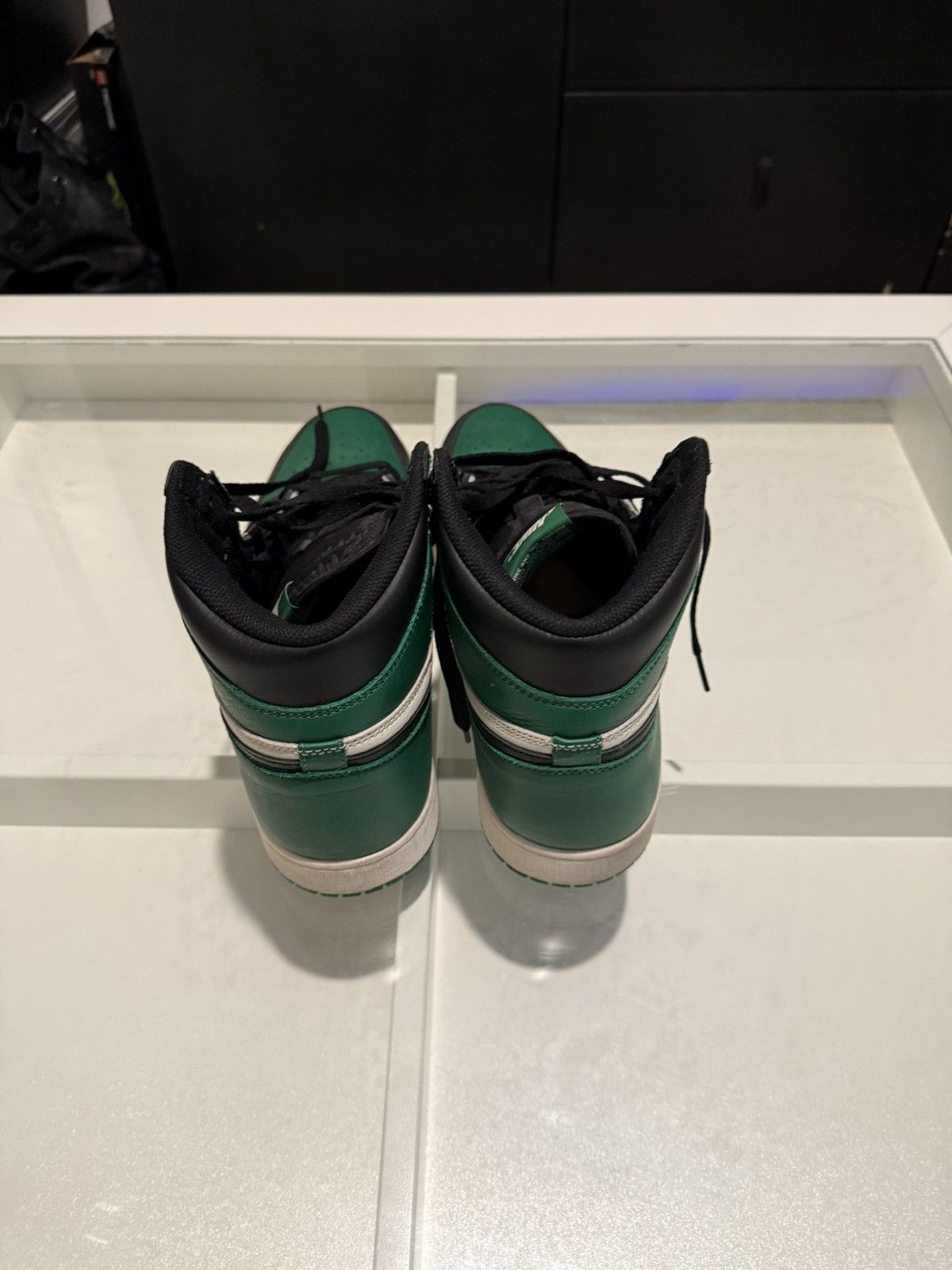 Jordan Brand Air Jordan 1 Retro Pine Green Size US 14 / EU 47 - 4 Thumbnail