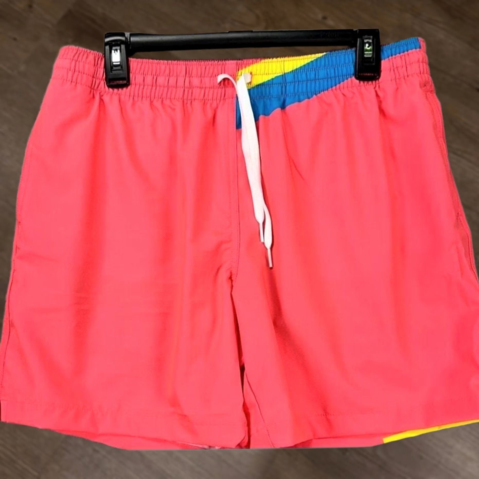 Chubbies Chubbies Swim Trunks Board Shorts Mens Medium Pink Lined Swimwear Elastic Waist Drawstring 32 Inseam 5.5 Solid Beach Size US 31 - 1 Thumbnail