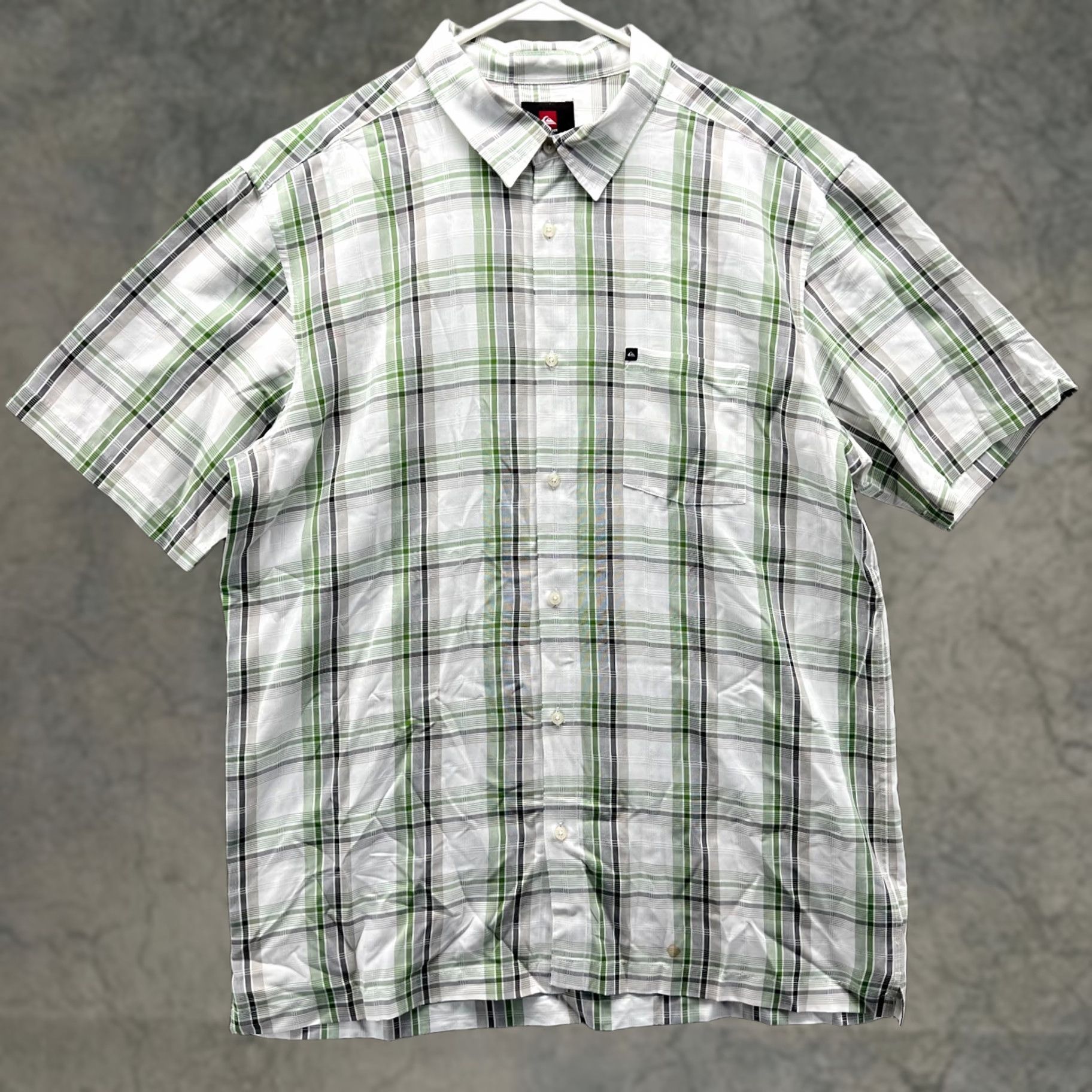 Quiksilver VINTAGE Quiksilver Shirt Mens XL Green White Button Down Plaid Short Sleeve Preppy Casual Workwear Mens XL Green Plaid Button-Up Size US XL / EU 56 / 4 - 1 Thumbnail