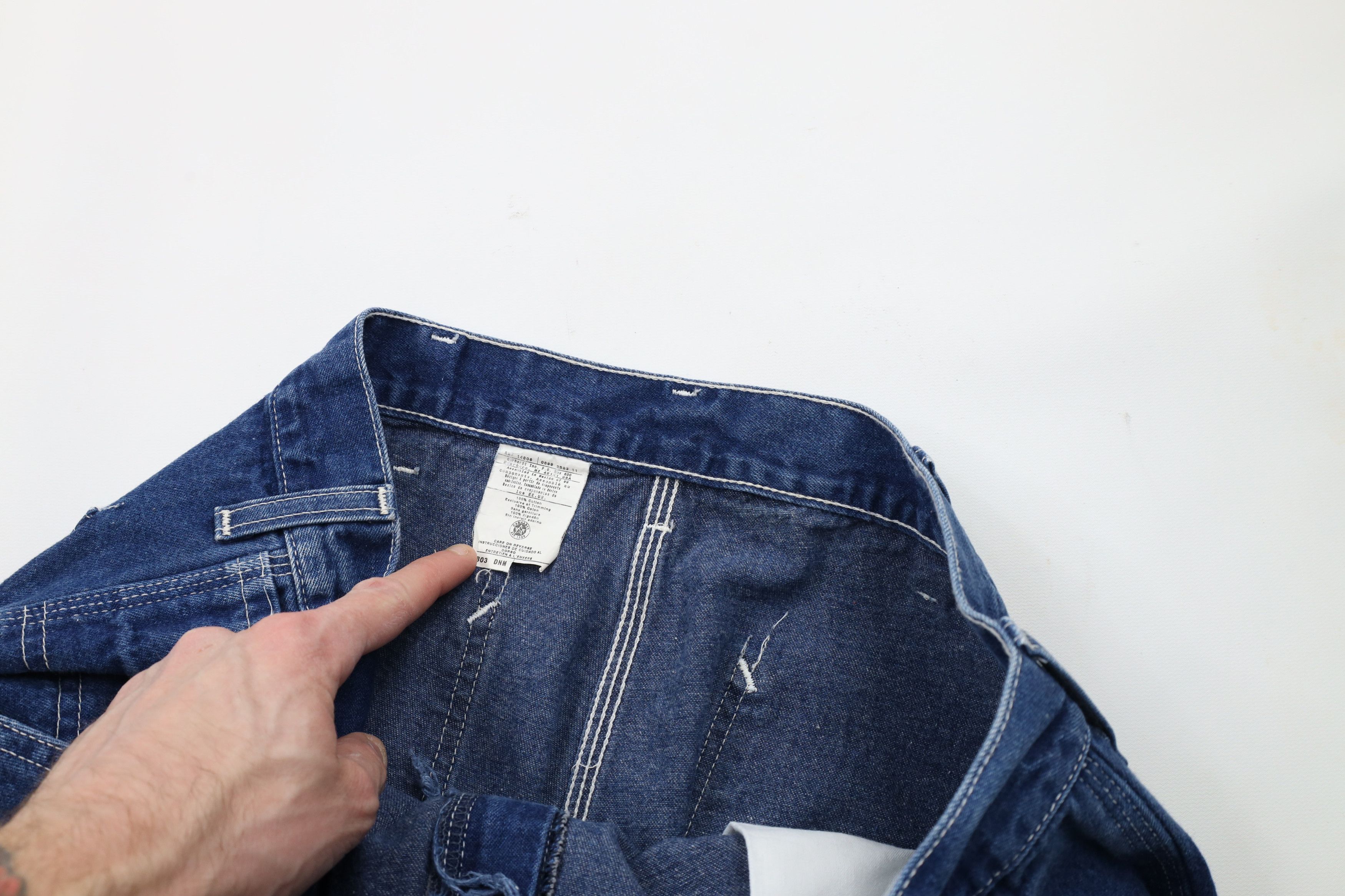 Carhartt × Vintage Vintage 90s Carhartt Spell Out Wide Leg Dungaree Denim Jeans Size US 36 / EU 52 - 9 Thumbnail