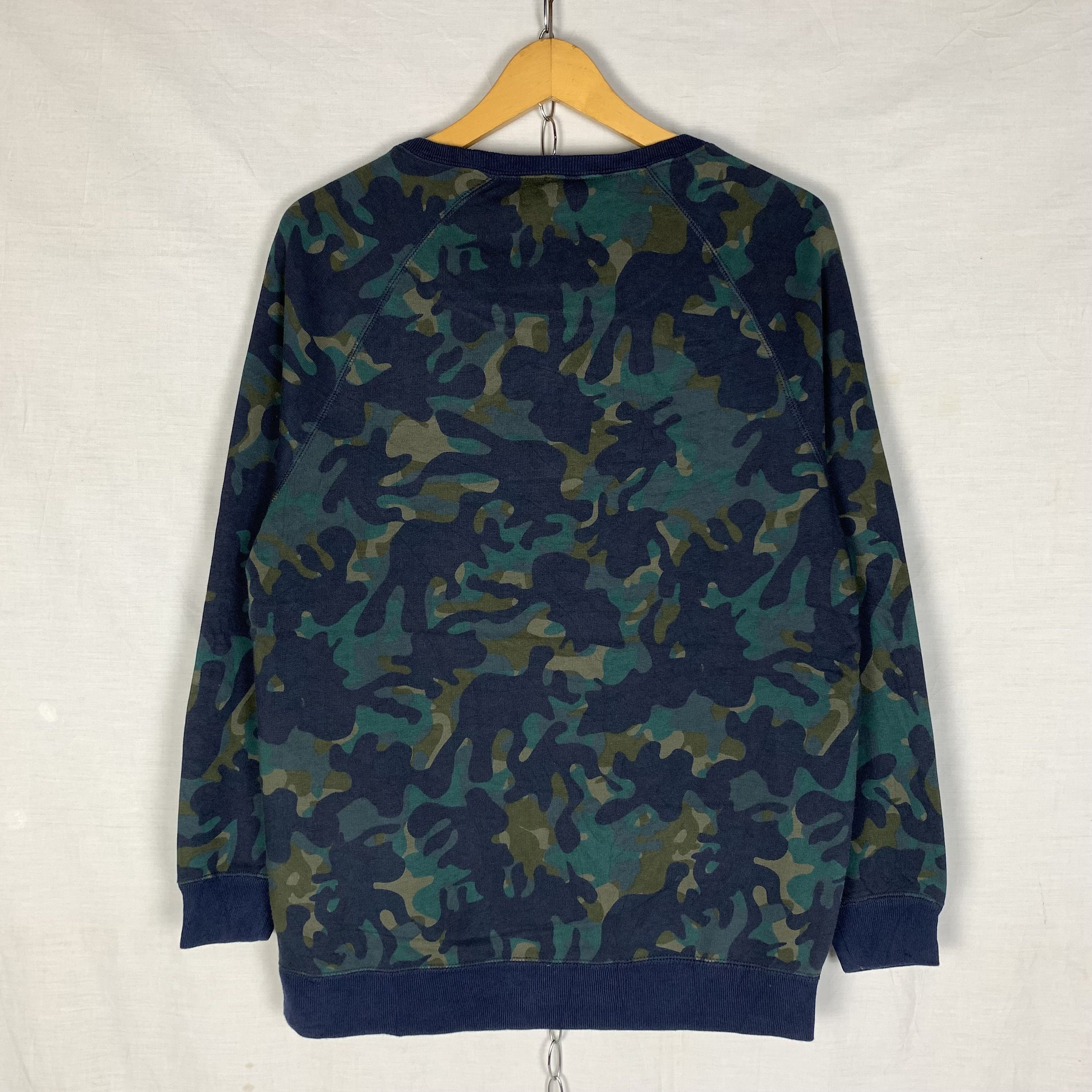 Nike Nike Camo Sweatshirt Crewneck Size M / US 6-8 / IT 42-44 - 2 Thumbnail