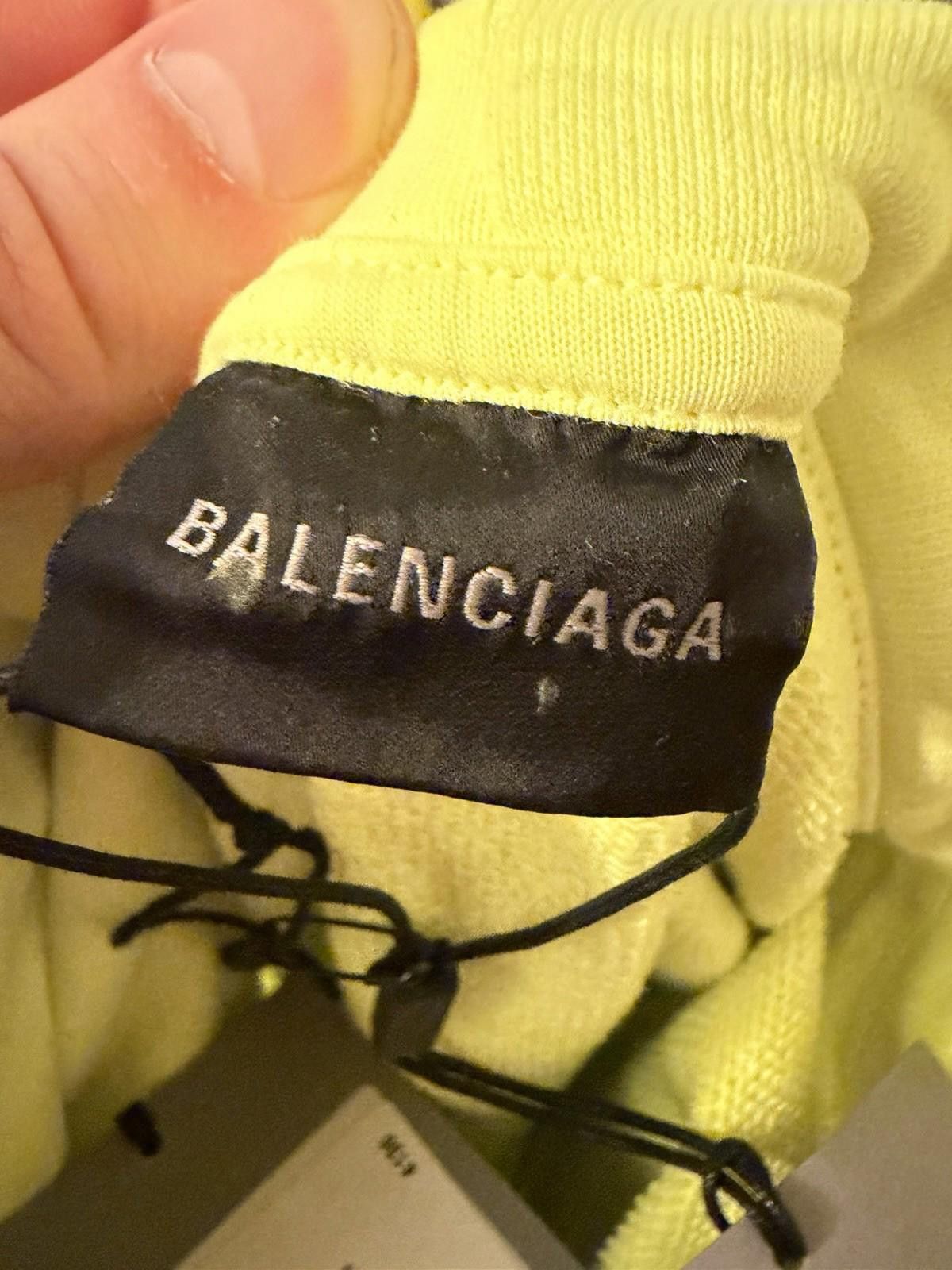 Balenciaga Balenciaga Tape Logo Hoodie Yellow XL New w/ Tags Size US XL / EU 56 / 4 - 3 Thumbnail