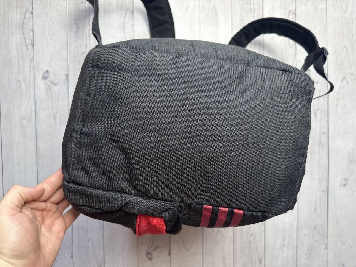 Adidas × Vintage Vintage adidas AC Milan soccer bag pack distressed Size ONE SIZE - 7 Thumbnail