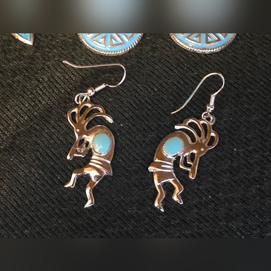 The Unbranded Brand Vintage Western Silver And Blue Earrings Size ONE SIZE - 2 Thumbnail