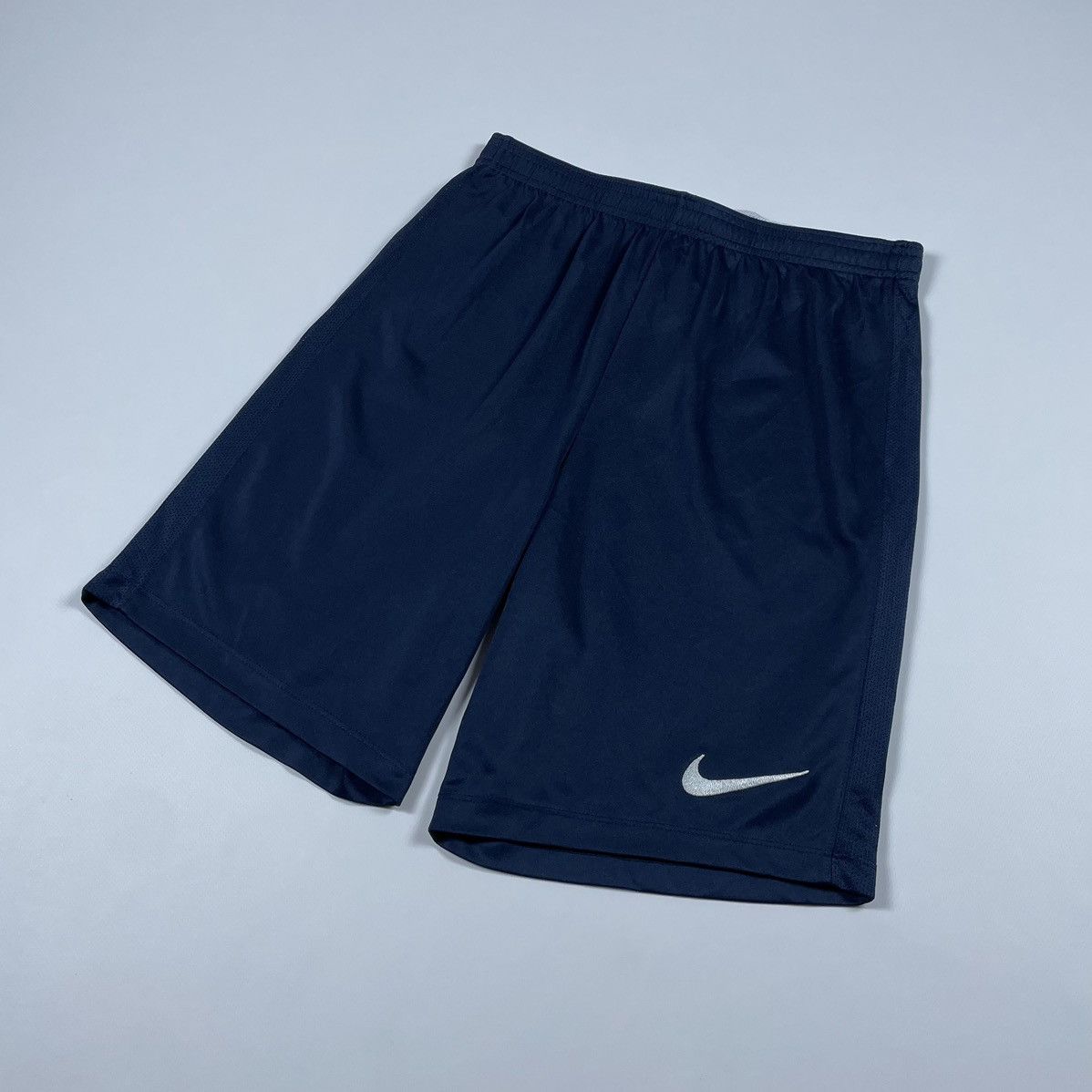 Nike Vintage Nike dri-fit Shorts Size US 30 / EU 46 - 3 Thumbnail