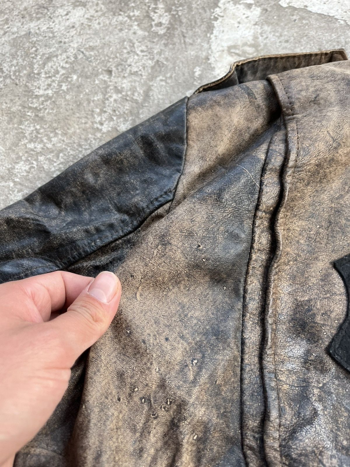 If Six Was Nine × Le Grande Bleu (L.G.B.) Thrashed Sun Faded Distressed Vintage Leather Bomber Jacket Size US M / EU 48-50 / 2 - 16 Thumbnail