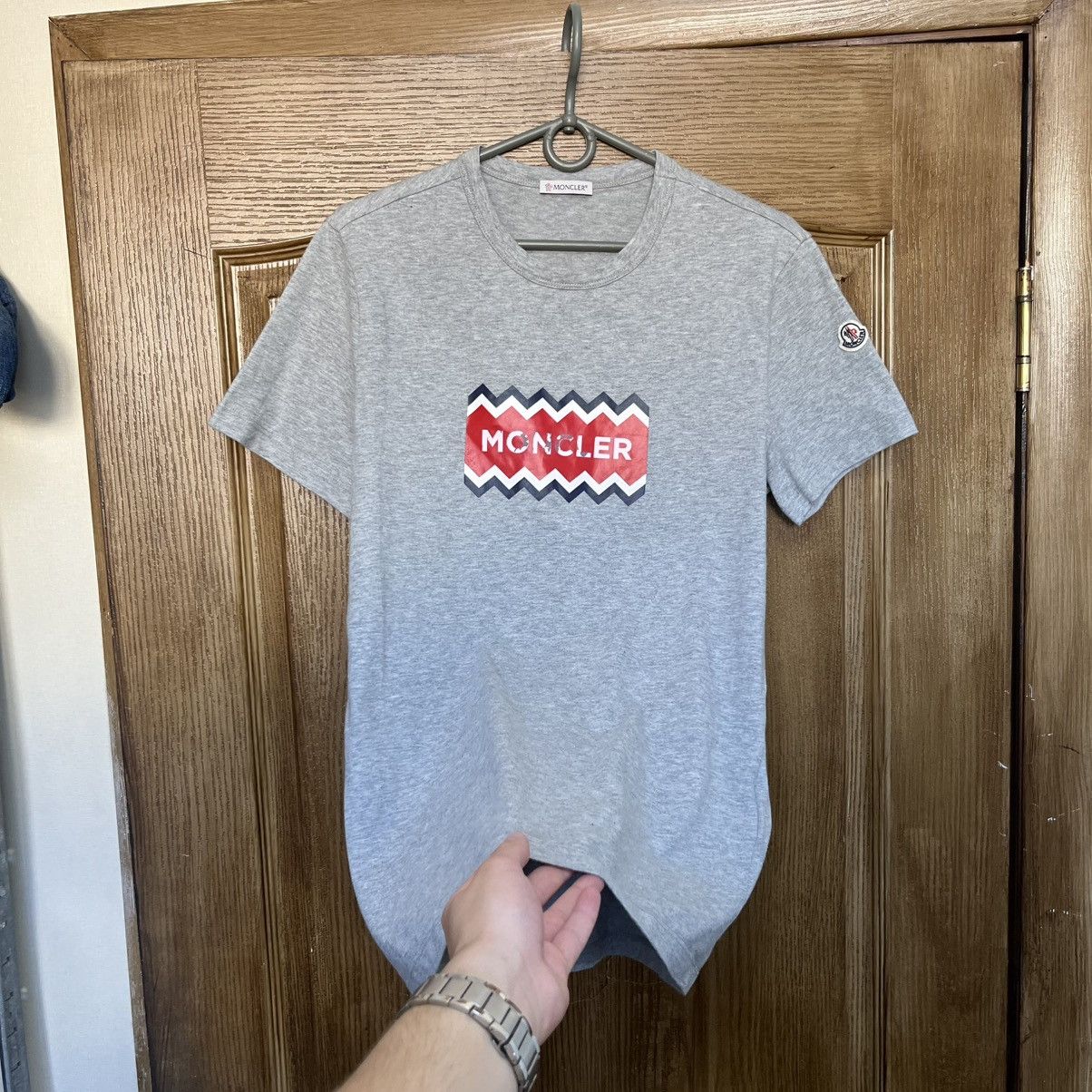Moncler Moncler T-Shirt Size US S / EU 44-46 / 1 - 2 Thumbnail