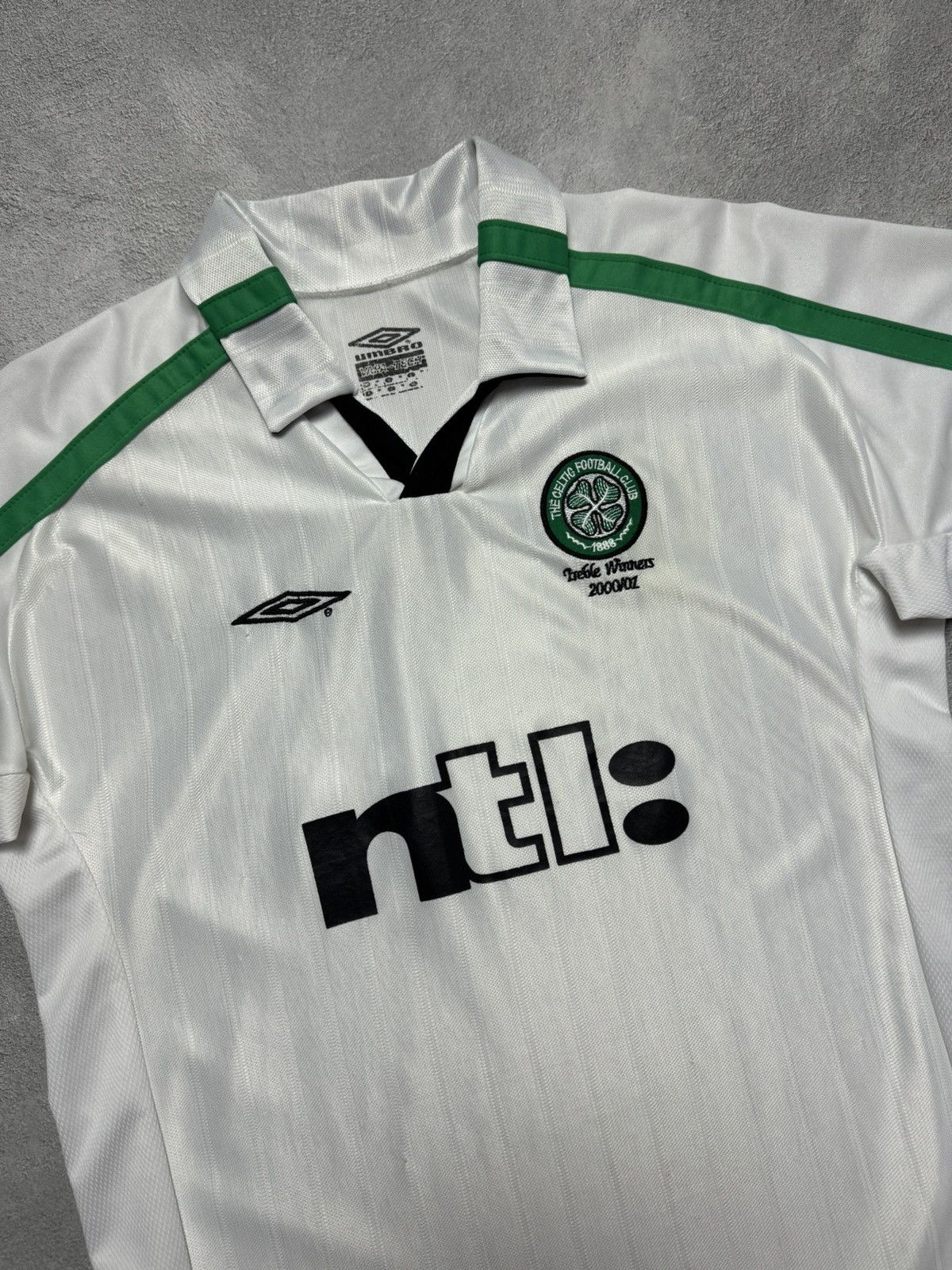 Umbro Celtic 2001 2002 Away Football Shirt Soccer Jersey Umbro Size US M / EU 48-50 / 2 - 3 Thumbnail