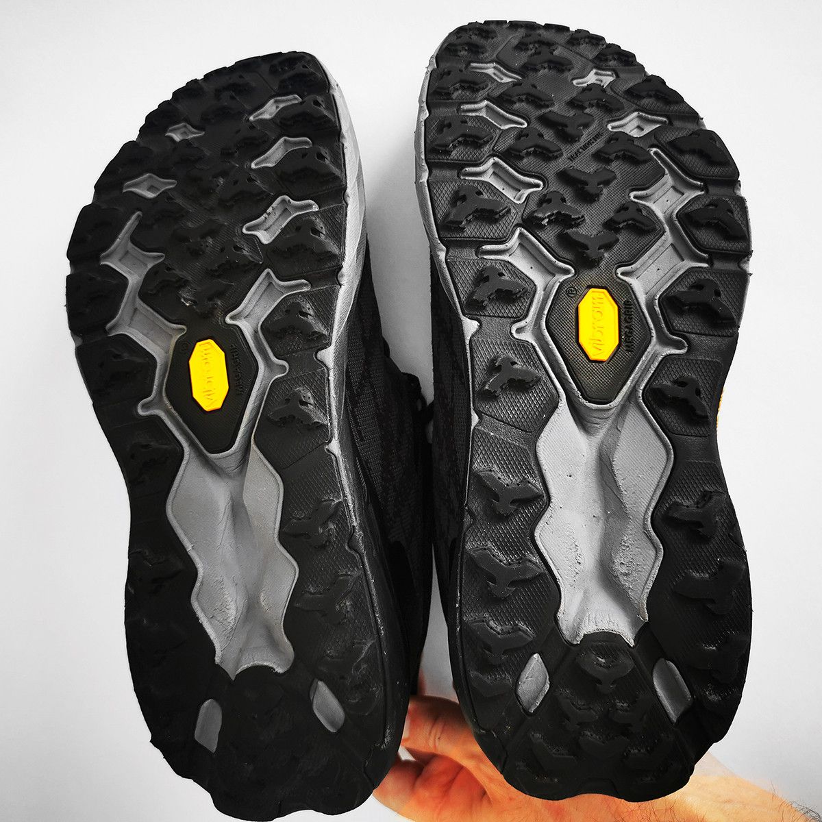 Hoka Hoka One One Speedgoat 5 GTX Goretex sneakers trail shoes Size US 10 / EU 43 - 11 Thumbnail