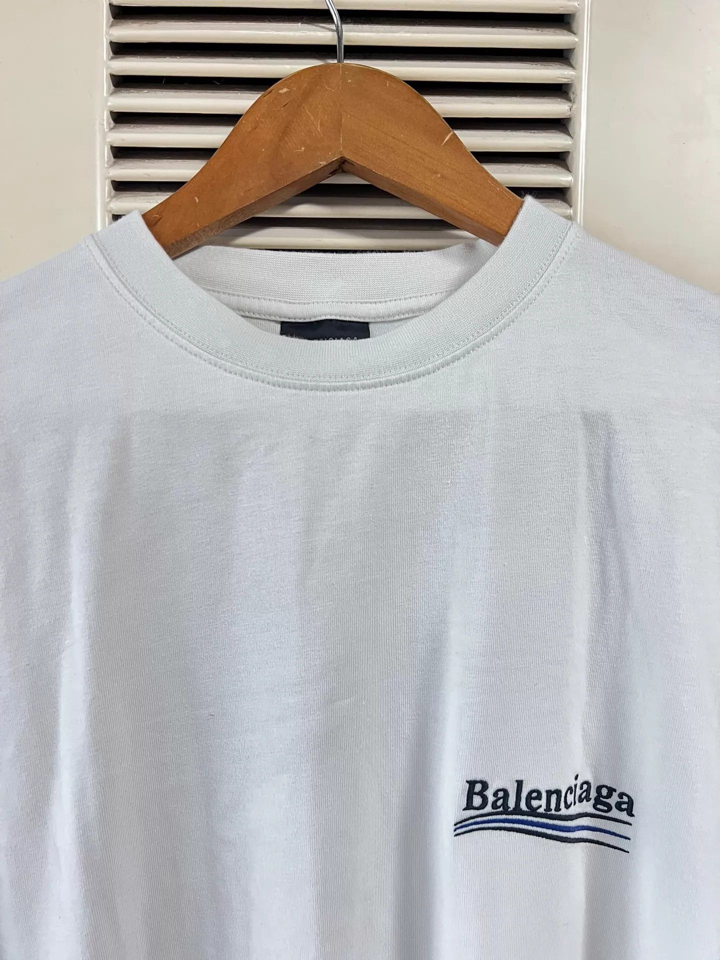 Balenciaga Balenciaga Men's White Relaxed Logo Embroidered Short Tee S Size US S / EU 44-46 / 1 - 3 Thumbnail