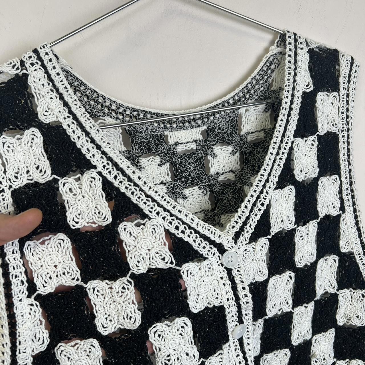 Designer Chic Black and White Crochet Vest 90s vintage Size M / US 6-8 / IT 42-44 - 4 Thumbnail