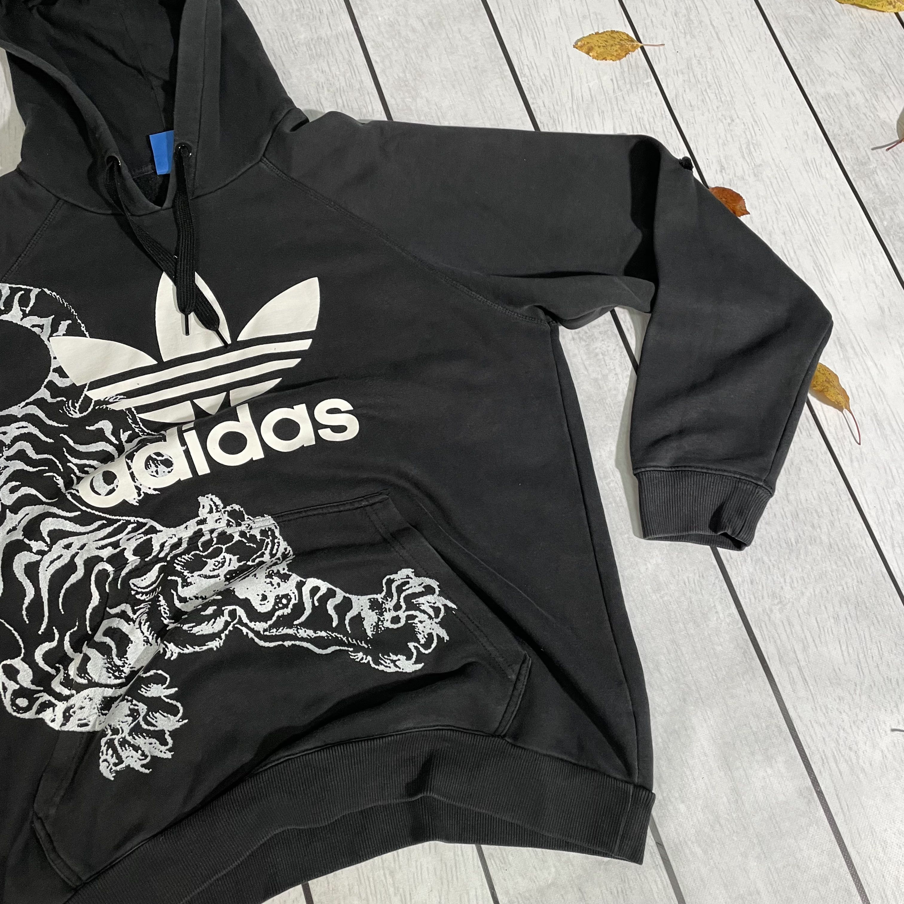 Adidas Custom Adidas Hoodie Tiger central logo art grunge opium y2k Size US XL / EU 56 / 4 - 4 Thumbnail