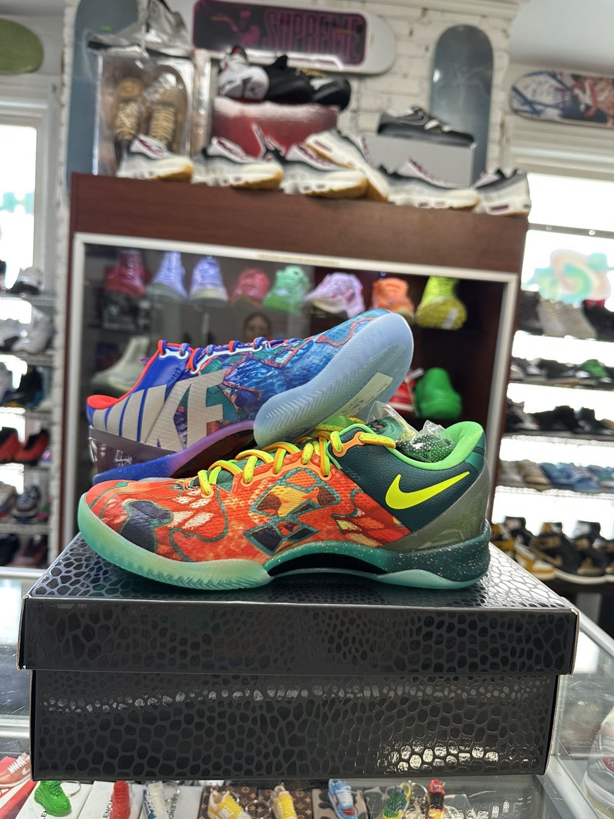 Nike Nike Kobe 8 Protro “What The Kobe” (2025) Size US 9 / EU 42 - 2 Thumbnail