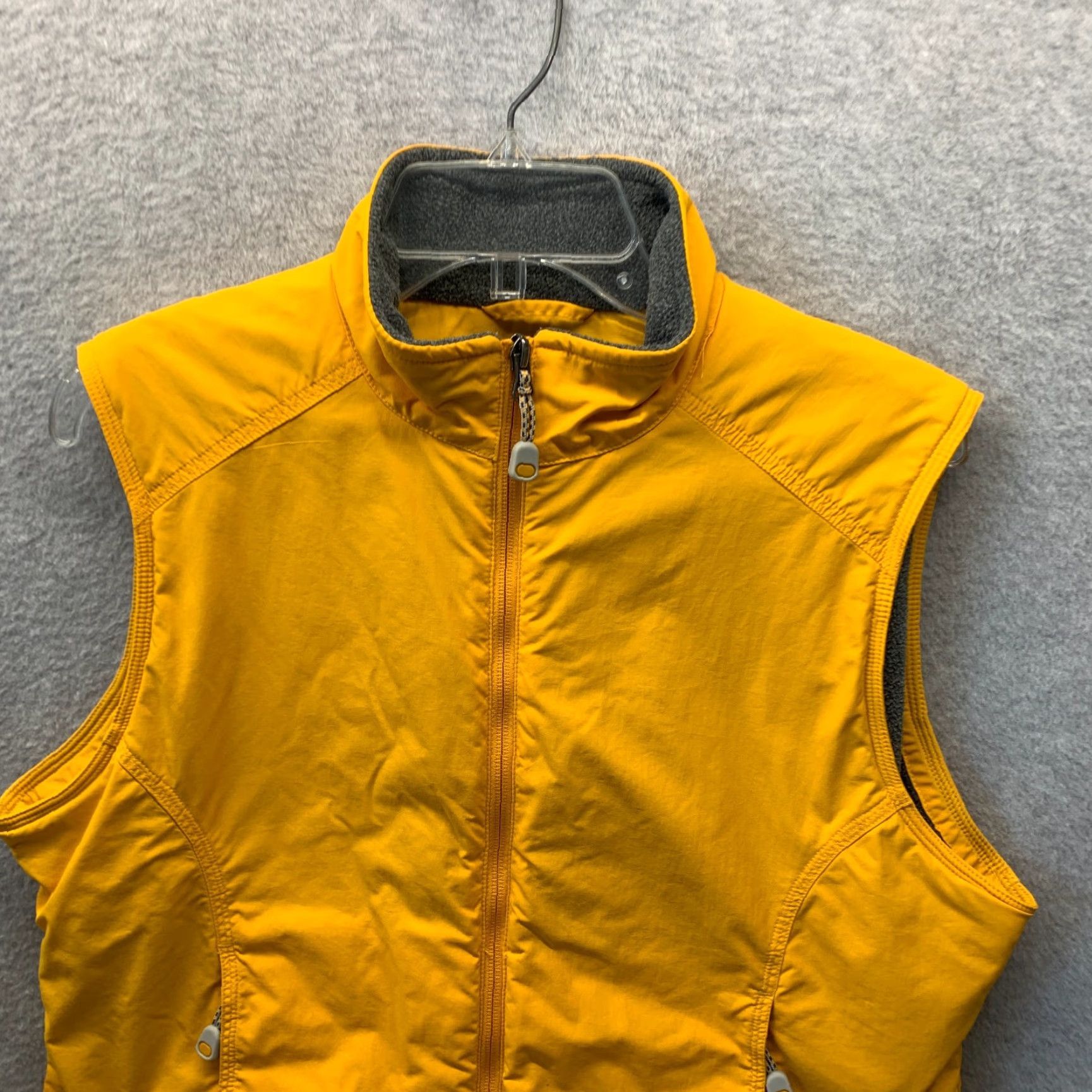 Vintage VINTAGE L.L.Bean Vest Womens Large Gold Yellow Zip Up Nylon Fleece Lined Ladies Size L / US 10 / IT 46 - 2 Thumbnail