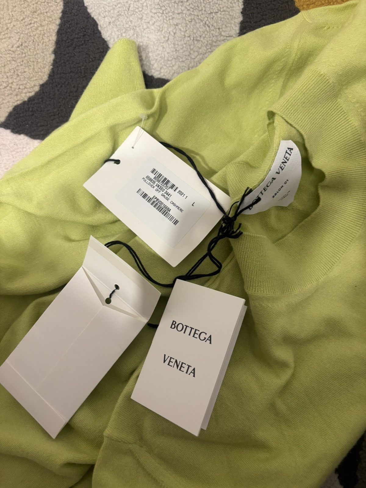 Bottega Veneta Bottega Veneta Cashmere Crewneck Lime Green Rare Color DSWT Size US L / EU 52-54 / 3 - 5 Thumbnail