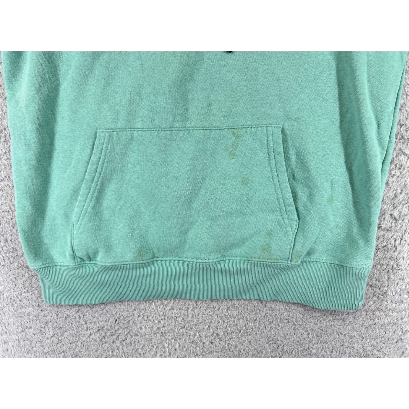 The North Face VINTAGE The North Face Hoodie Shirt Womens L Green Logo Pullover with Pockets Adult Large Green Logo 90s Decade Theme Mens? Size L / US 10 / IT 46 - 5 Thumbnail