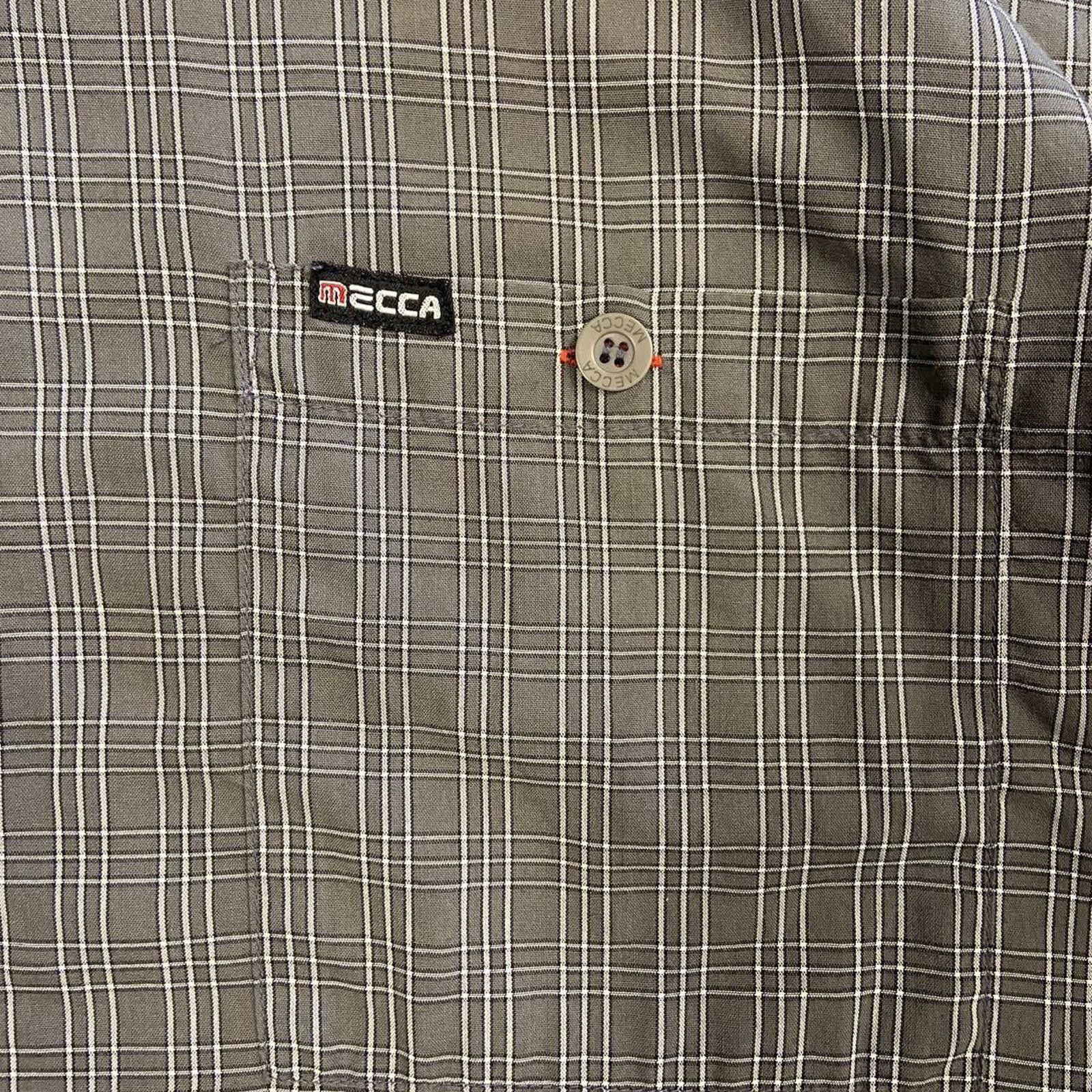 Mecca × Vintage Vintage Y2K Mecca Grey Plaid Button Up Size US L / EU 52-54 / 3 - 6 Thumbnail