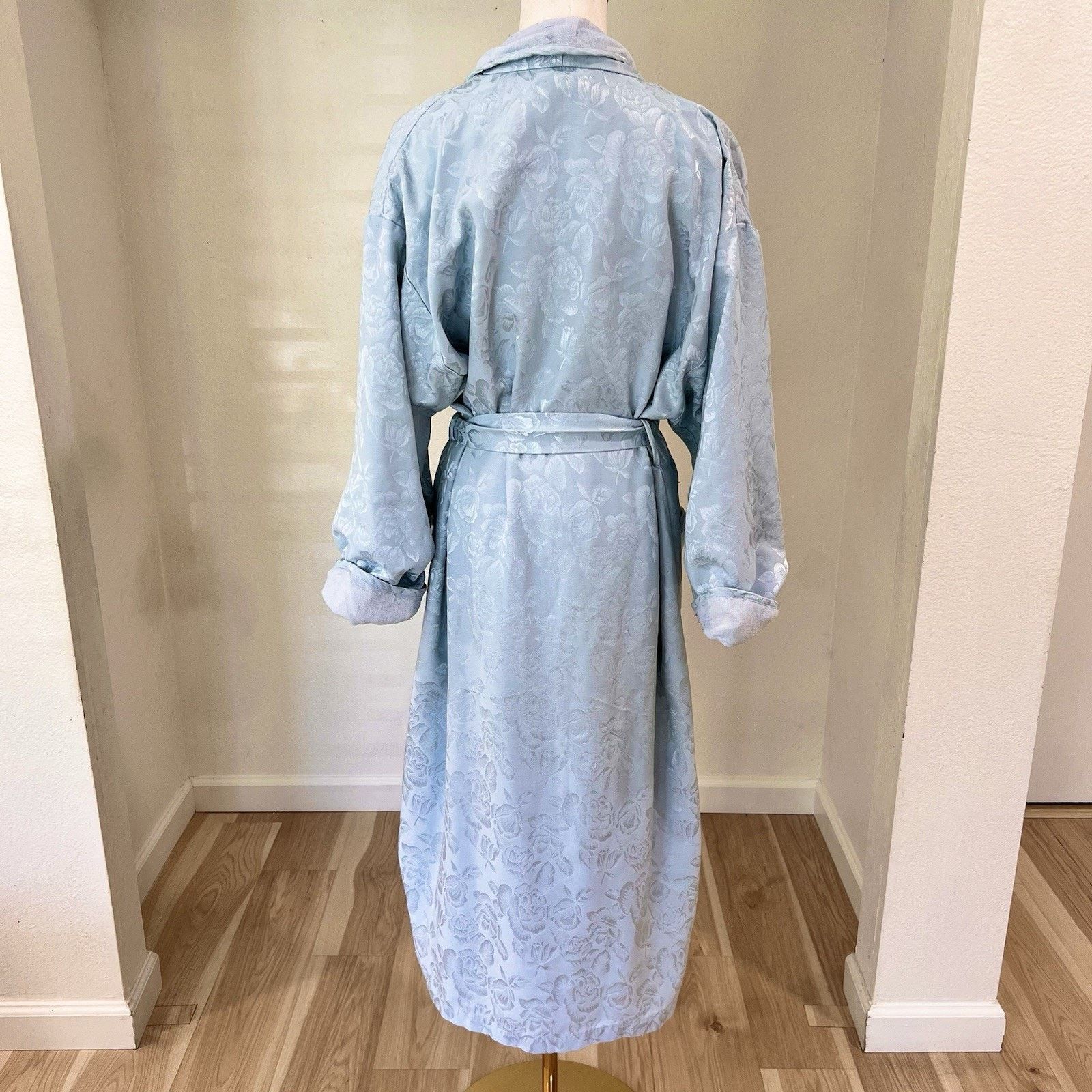 Victoria's Secret Victorias Secret Gold Label Terry Satin Long Robe XS/S Belt Size ONE SIZE - 4 Thumbnail