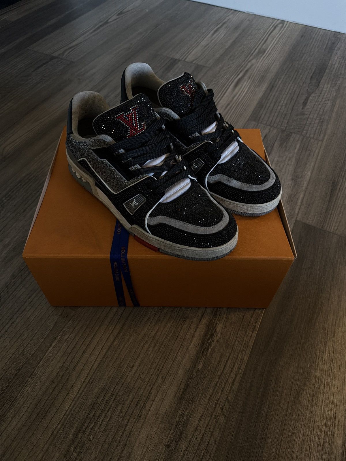 Louis Vuitton Louis Vuitton LV Trainer Strass Rhinestone Black/Grey Size US 11 / EU 44 - 1 Thumbnail