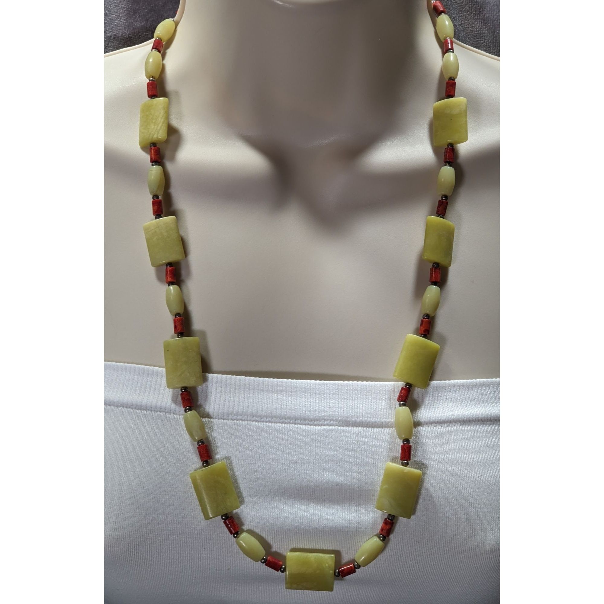 Other Vintage Handmade Jade And Coral Beaded Necklace With Sterlin Size ONE SIZE - 6 Thumbnail