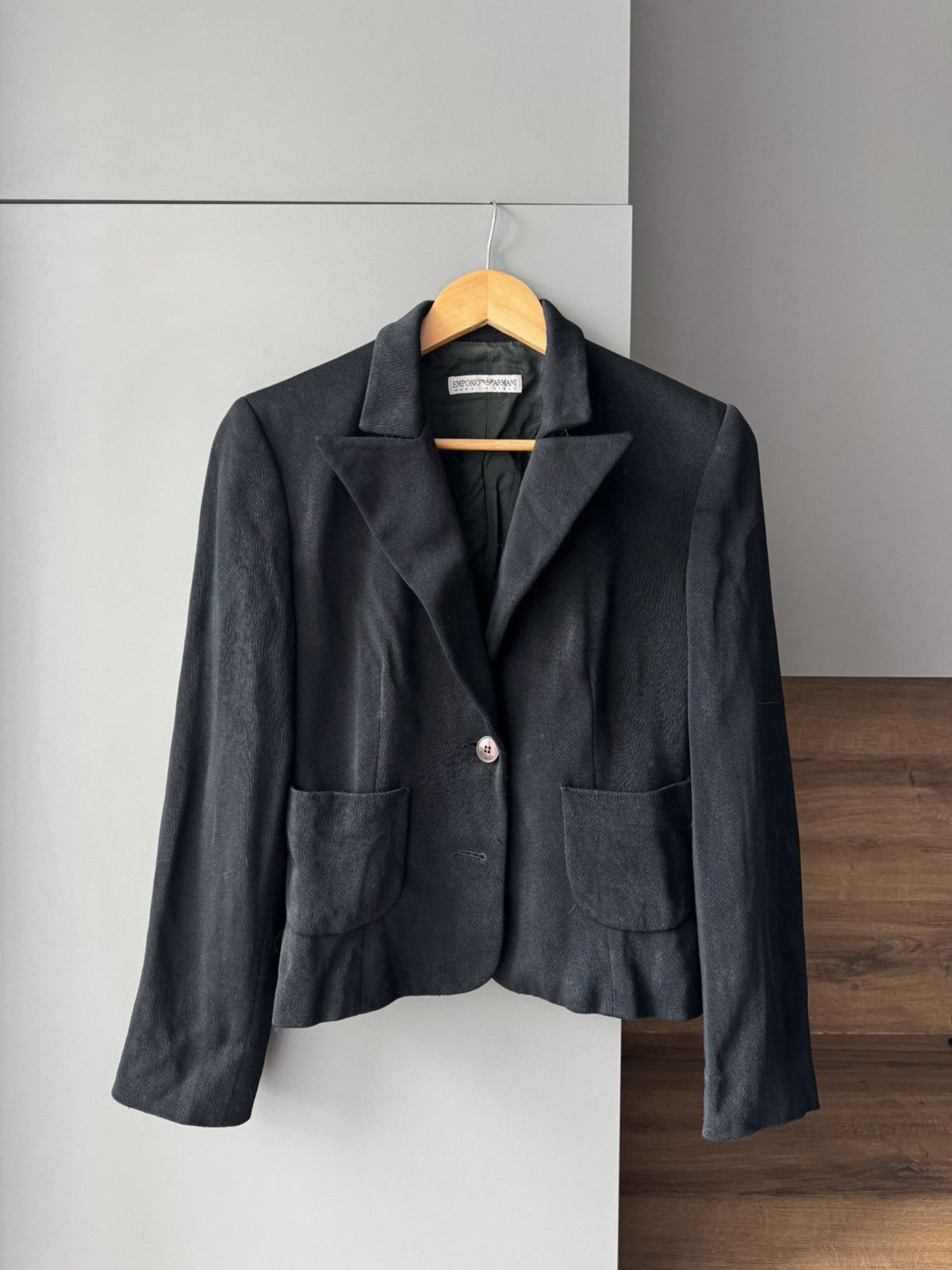 Giorgio Armani Asymmetric Button Stand Collar wool Crepe Peplum Blazer Size M / US 6-8 / IT 42-44 - 1 Thumbnail