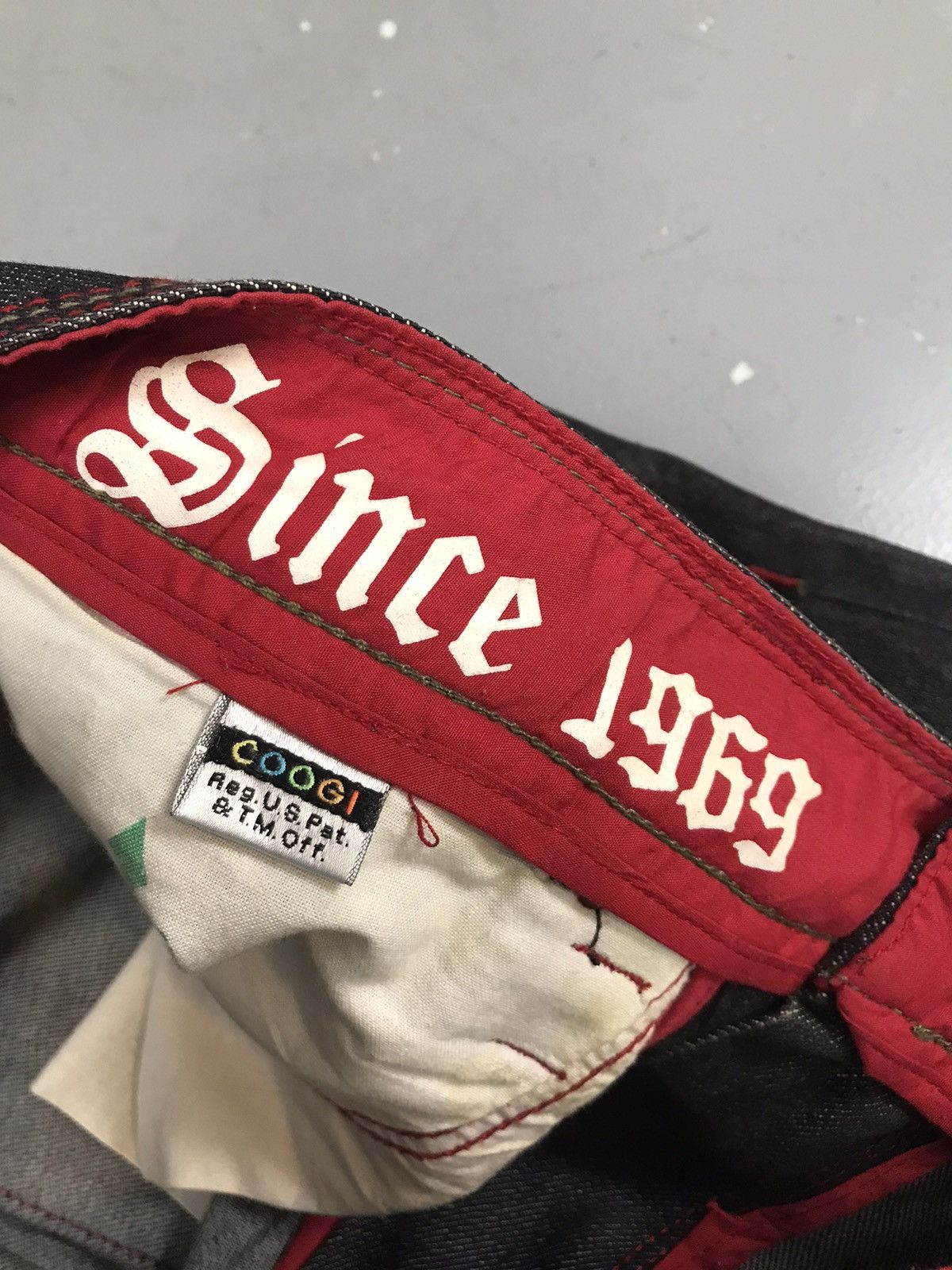 Coogi × Vintage Vintage Coogi leaf embroidered straight fit denim Size US 36 / EU 52 - 8 Thumbnail