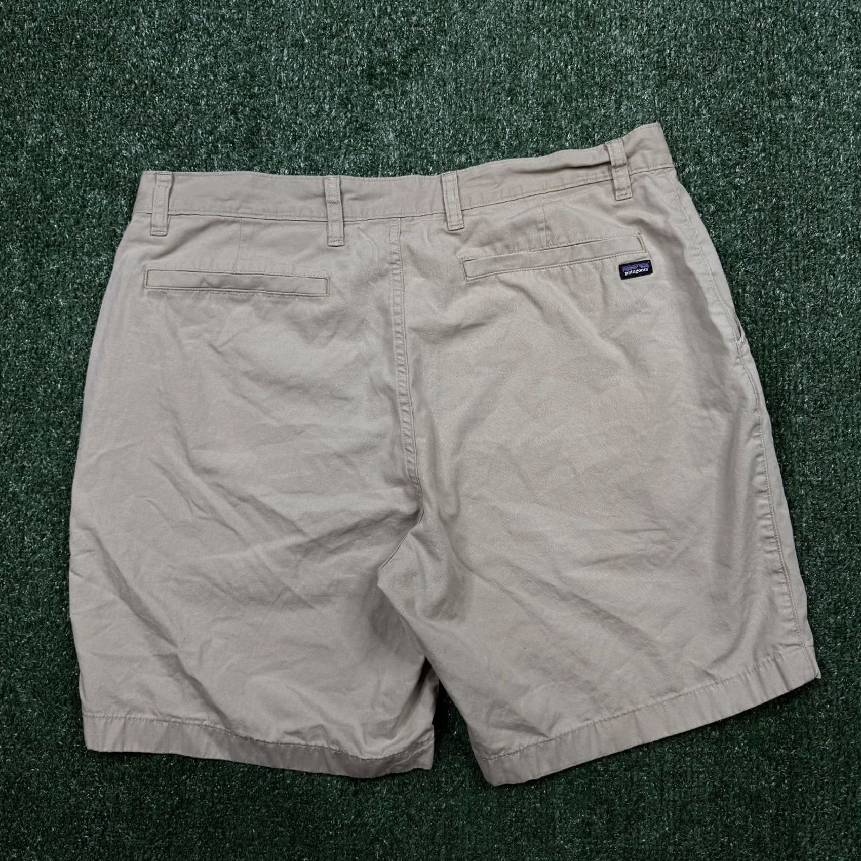 Patagonia Patagonia Shorts Chino Brown Regular Mens 35 Outdoor Lightweight Pockets Summer Fall Thin/Medium Wash Cotton Slim? Size US 35 - 7 Thumbnail