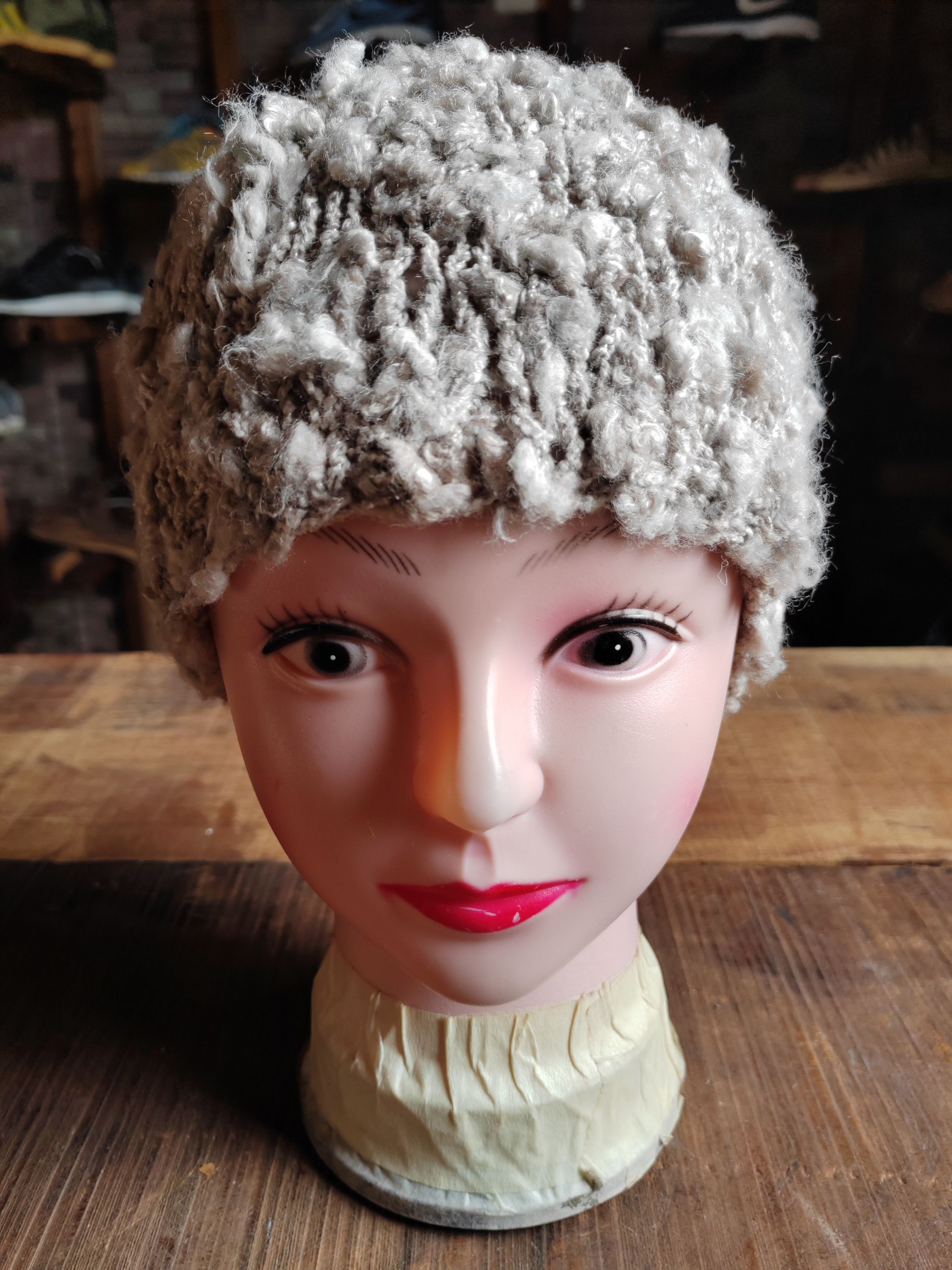 Japanese Brand Vintage Japanese Wool Fleece Snowcap Beanie Size ONE SIZE - 1 Thumbnail