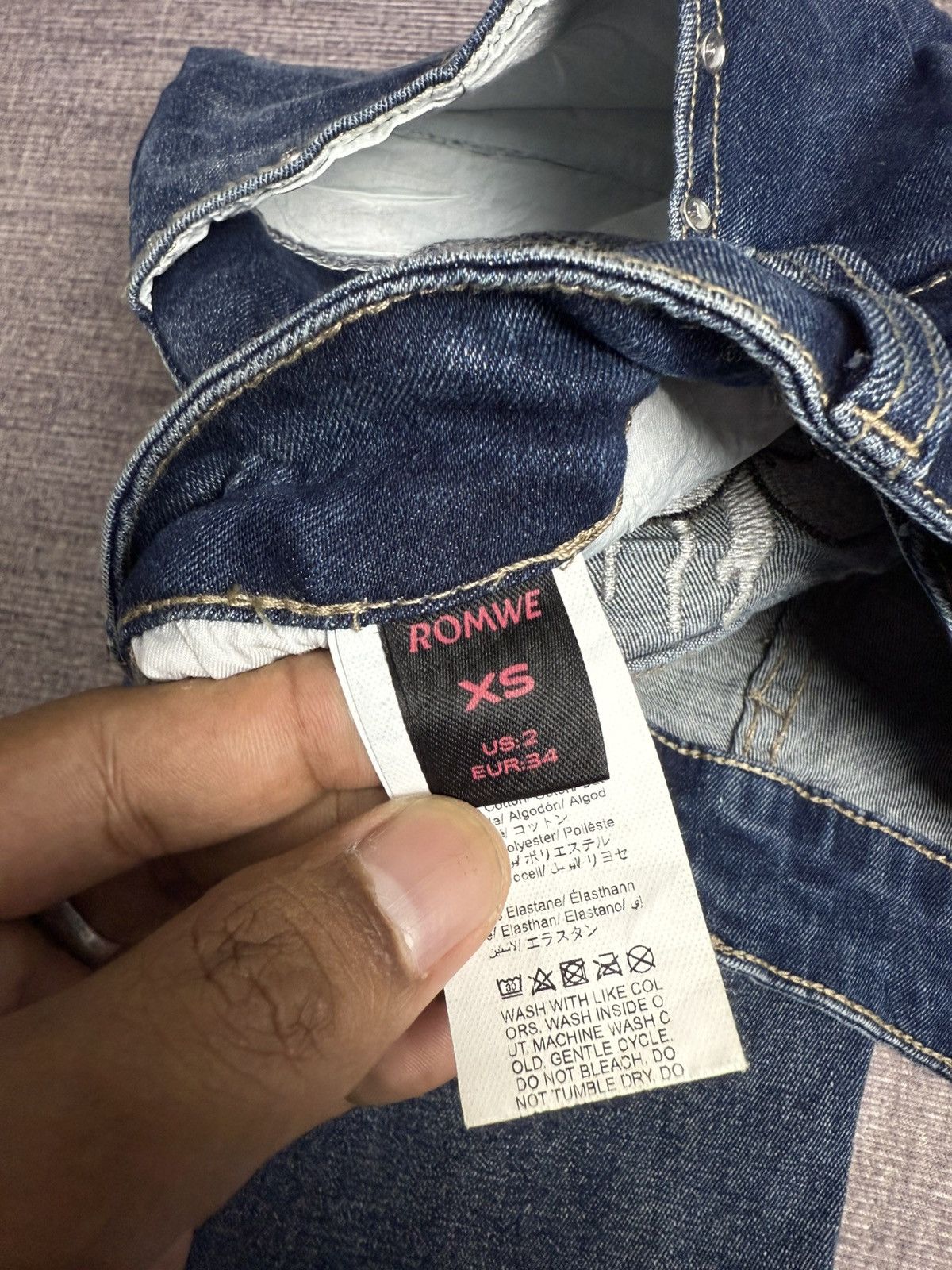 Tornado Mart ROMWE Y2K SKULL ART STUDED PANTS Size 25" / US 0 / IT 36 - 7 Thumbnail