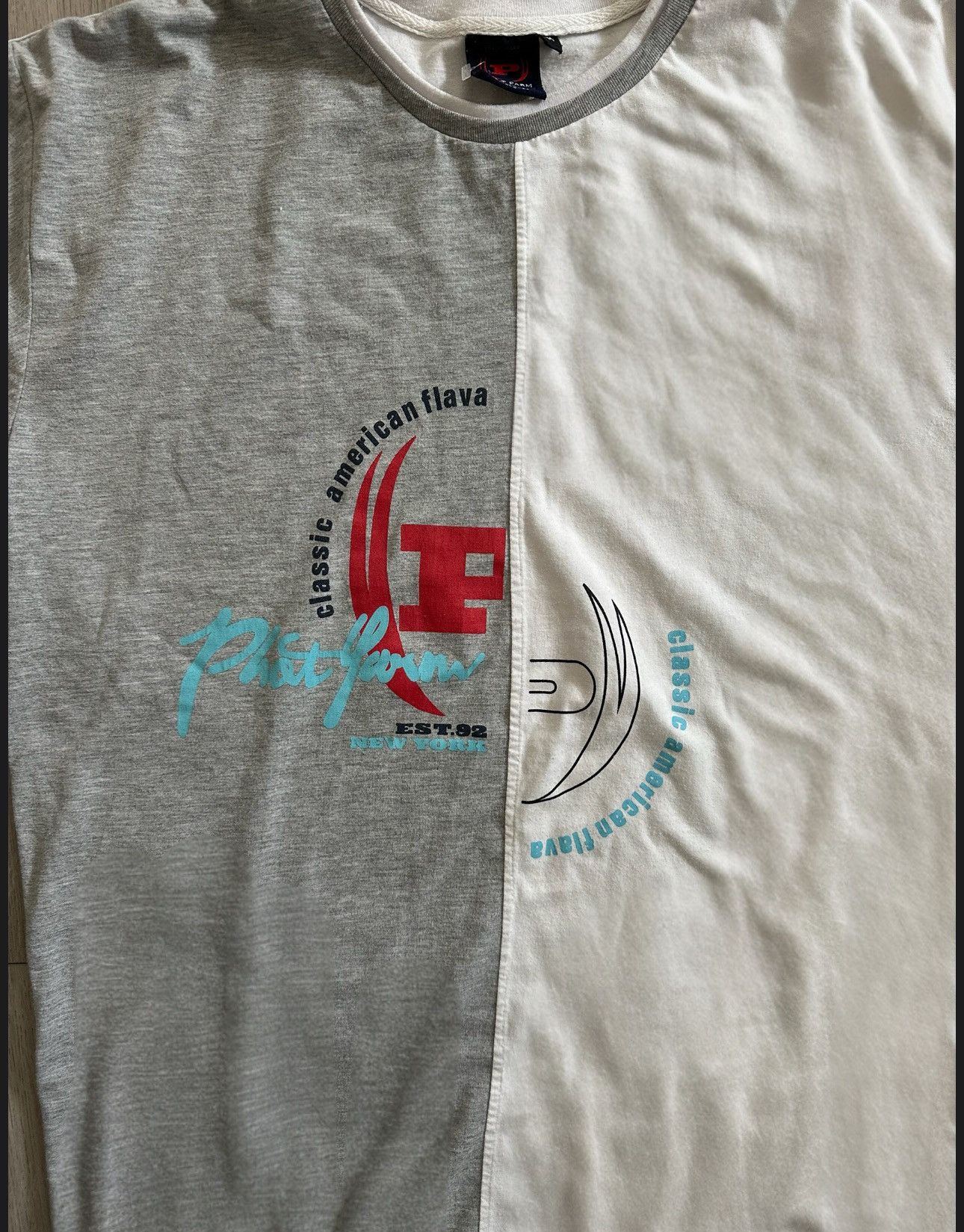 Phat Farm Y2K Phat Farm Tag Half Grey Half White Tee Size US M / EU 48-50 / 2 - 2 Thumbnail