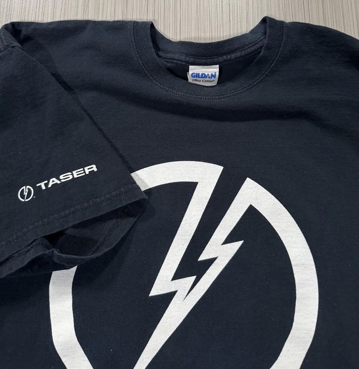 Vintage Taser Black T Shirt (Size XL) Size US XL / EU 56 / 4 - 3 Thumbnail