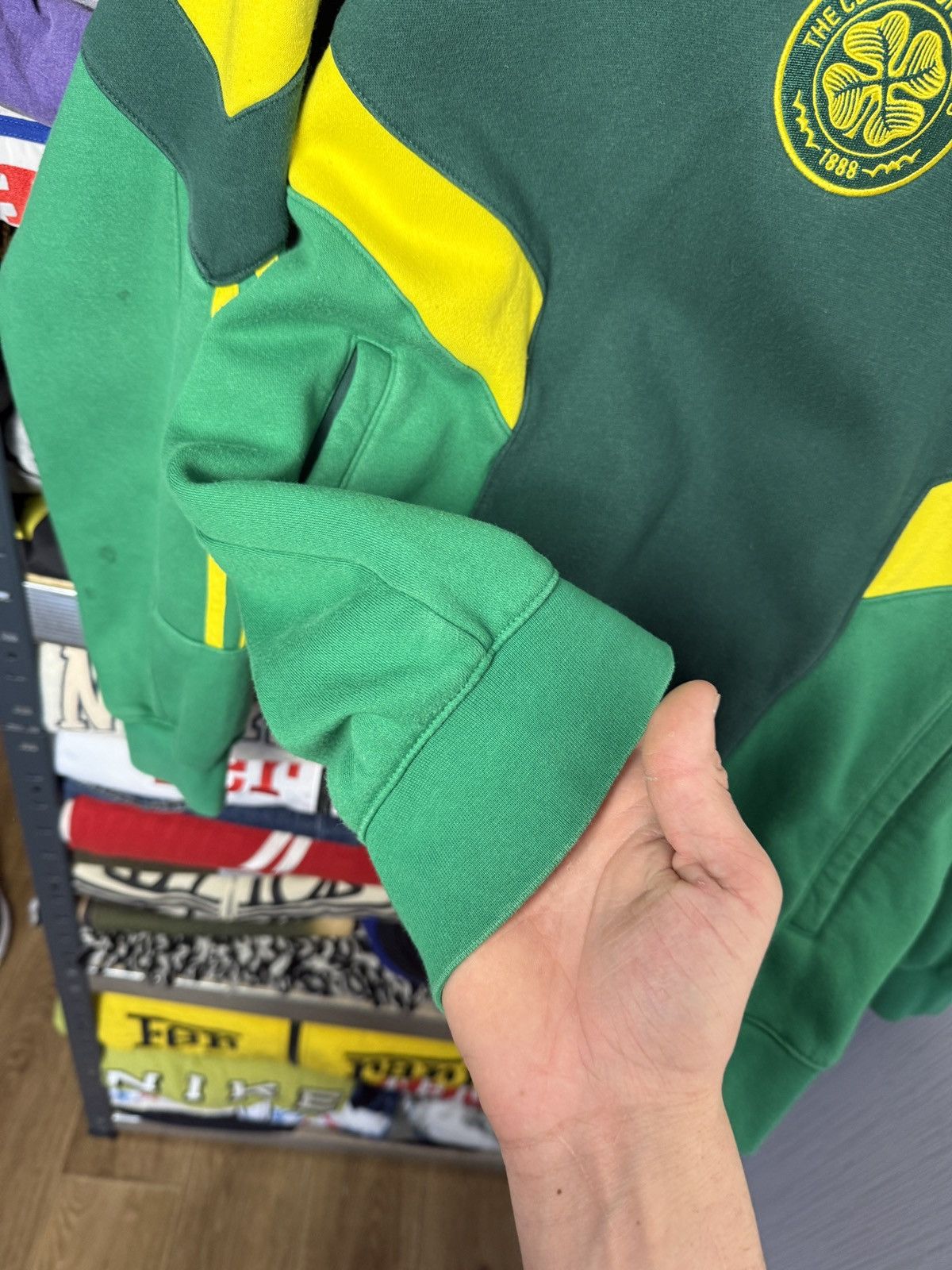 Adidas Adidas Center Logo Celtic Hoodie Size US S / EU 44-46 / 1 - 14 Thumbnail