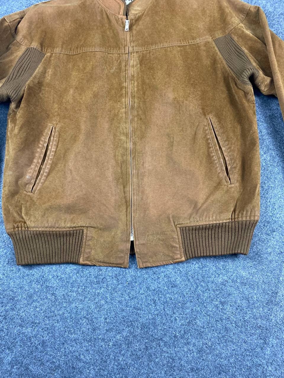 Japanese Brand vintage japanese brand velvet jacket nice design Size US M / EU 48-50 / 2 - 3 Thumbnail