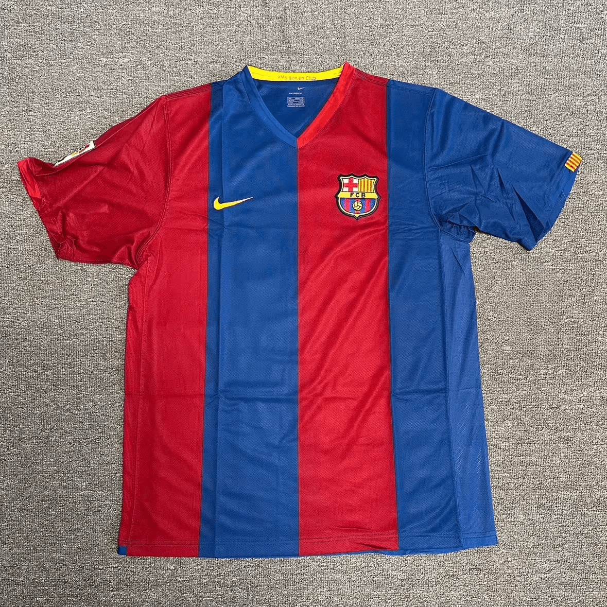 Other 2006 2007 Barcelona #10 Messi Jersey Size US XL / EU 56 / 4 - 2 Thumbnail