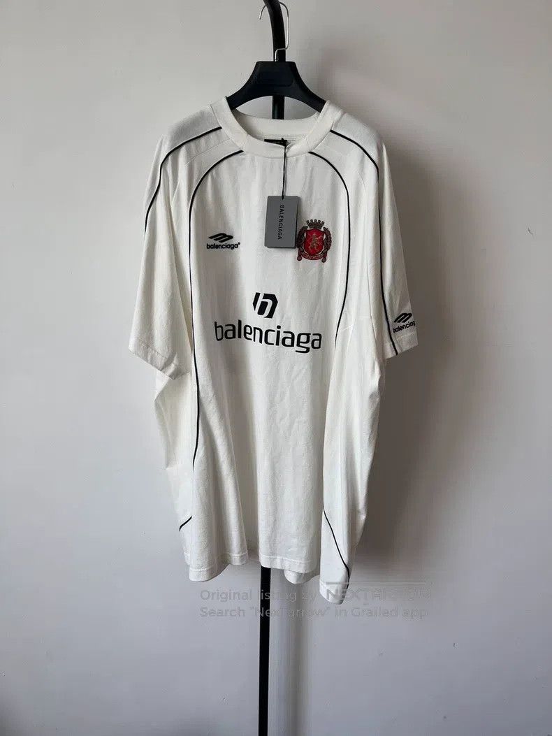 Balenciaga Balenciaga Manchester United Logo Short Sleeve Size US XXL / EU 58 / 5 - 1 Thumbnail