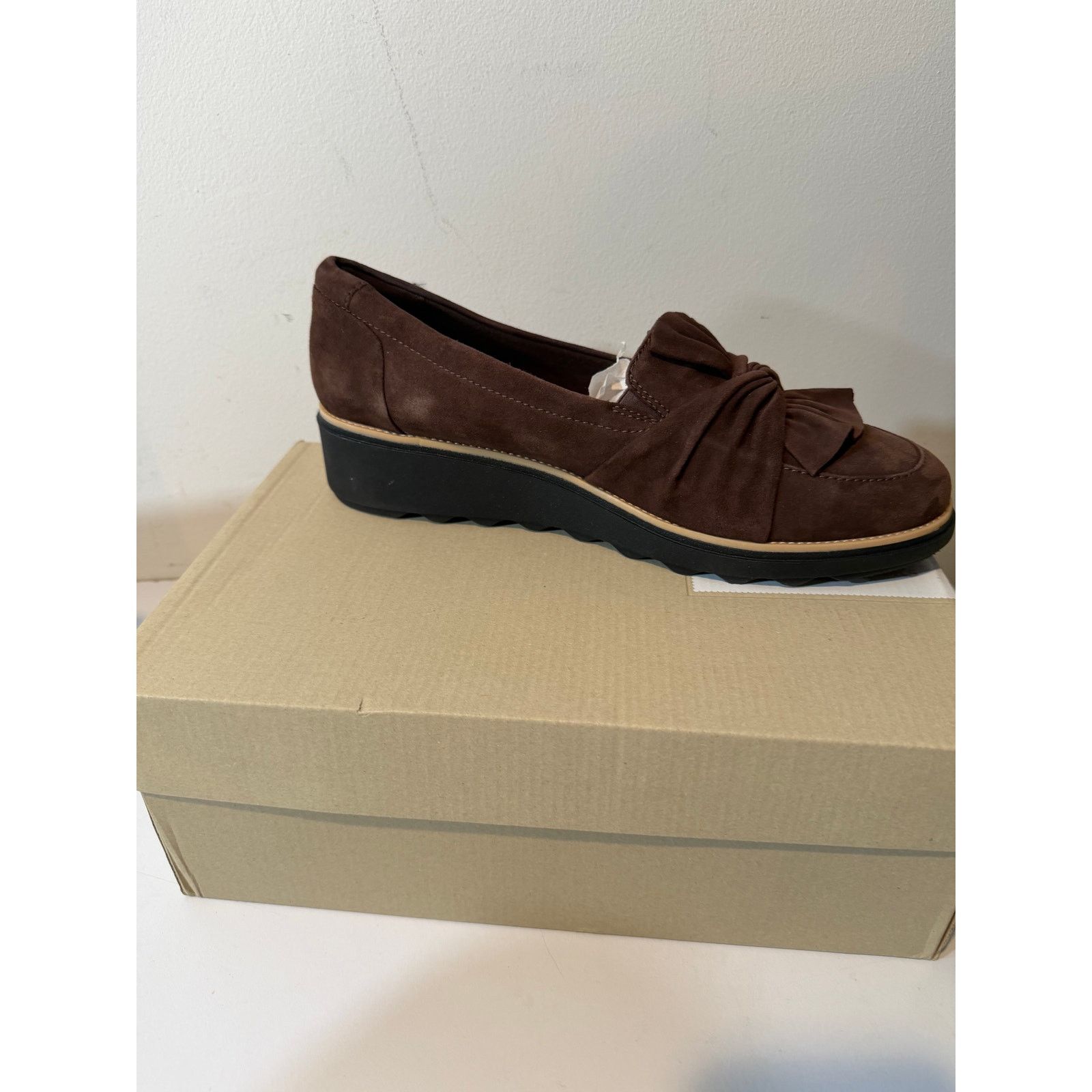 Clarks Clarks dark brown Suede Sharon Dasher Knotted Slipon Loafers Size US 12 / IT 42 - 5 Thumbnail