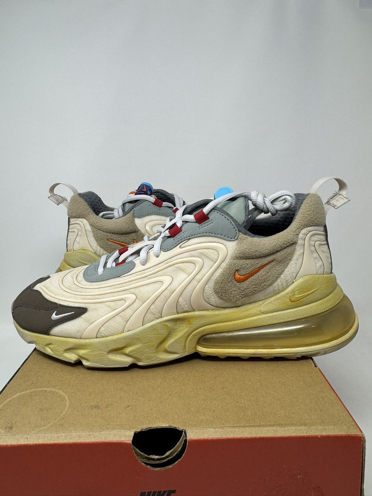 Nike Air Max 270 Travis Scott Cactus Trails Size US 11 / EU 44 - 3 Thumbnail